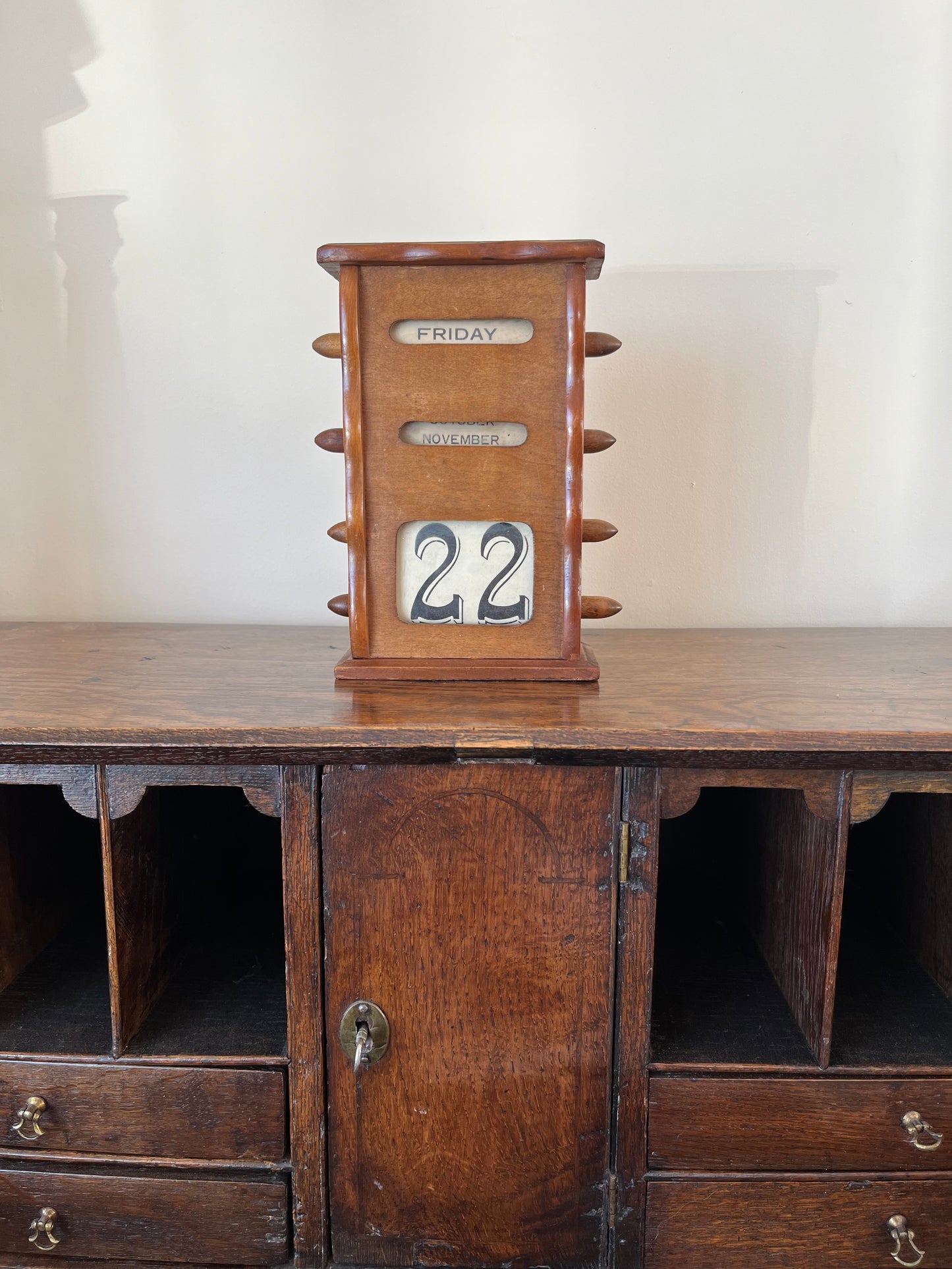 Perpetual calendar, early 20th century.