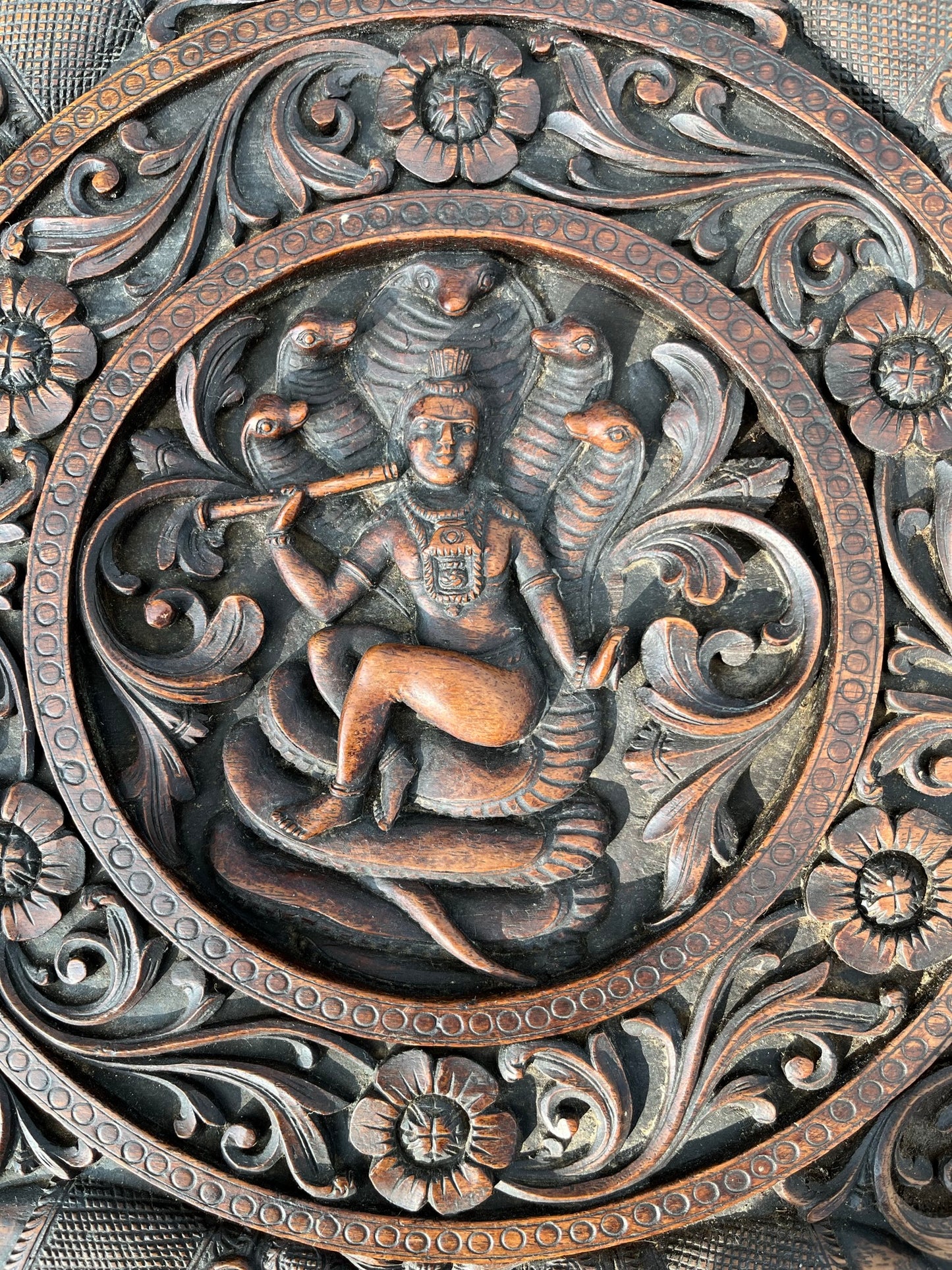Good Burmese elephant table.