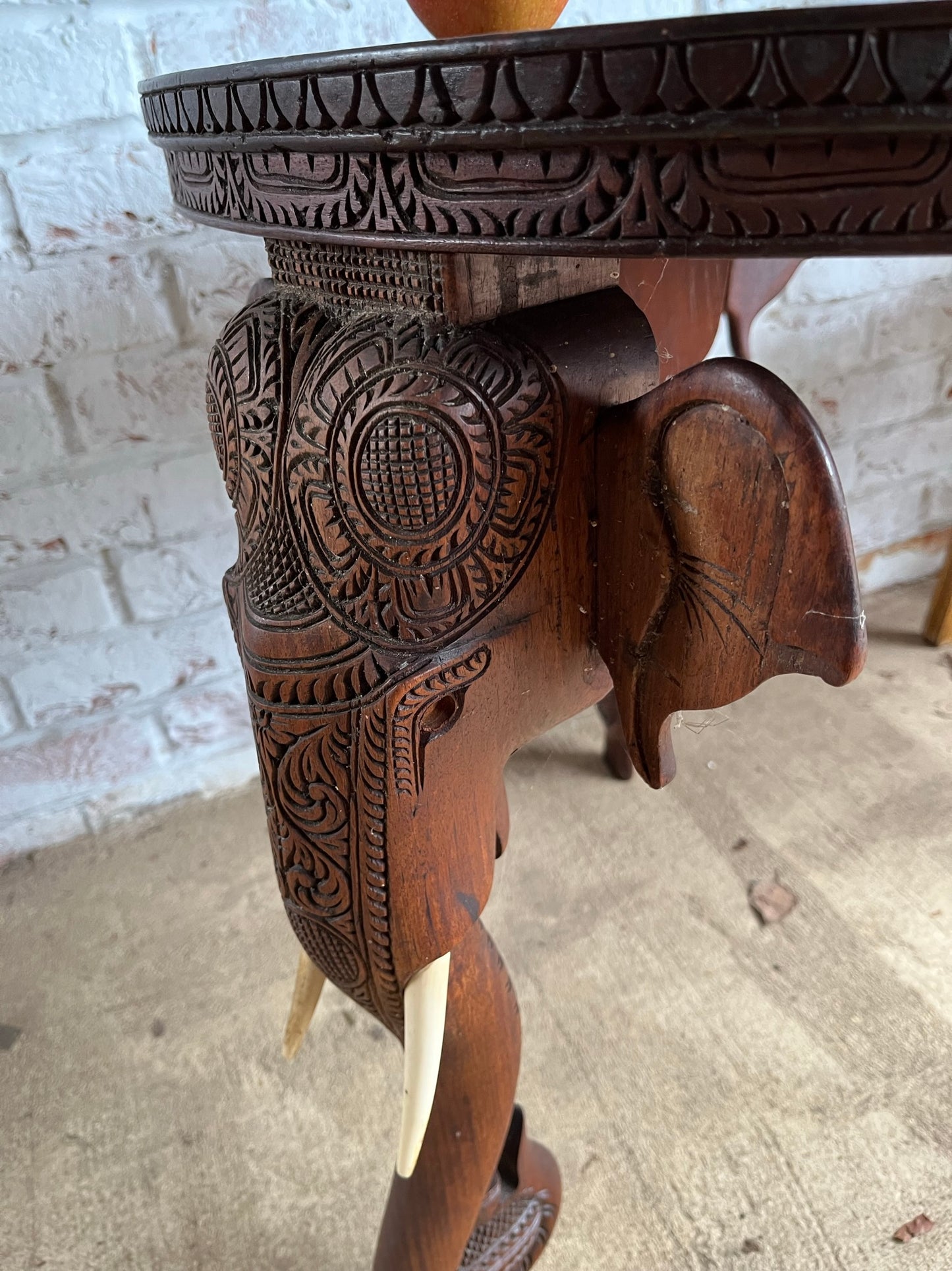 Good Burmese elephant table.
