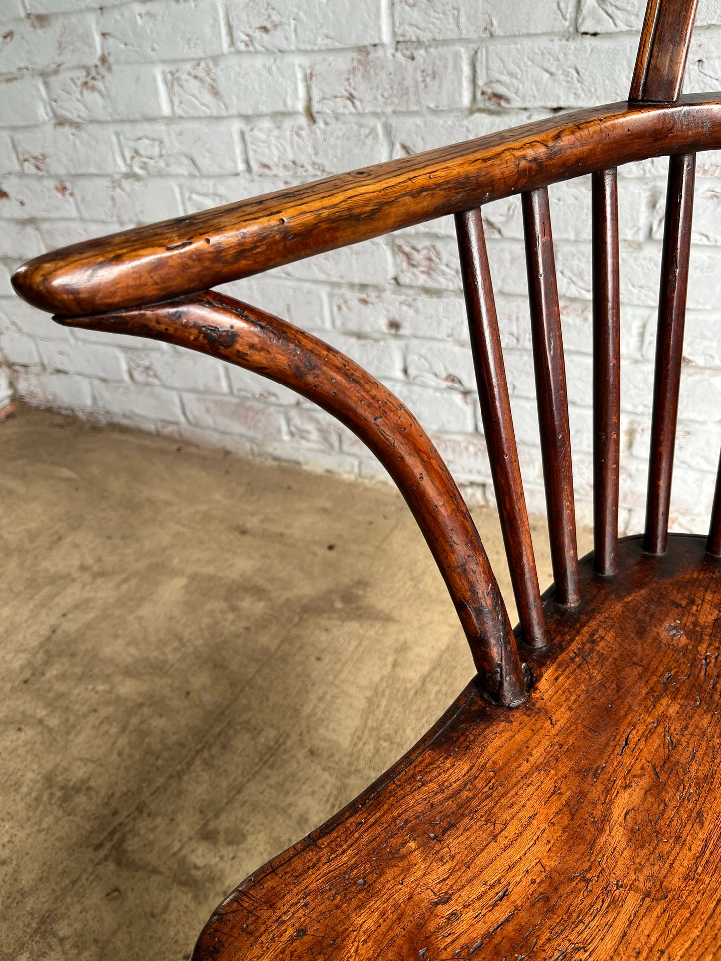 Wheel back Windsor armchair.