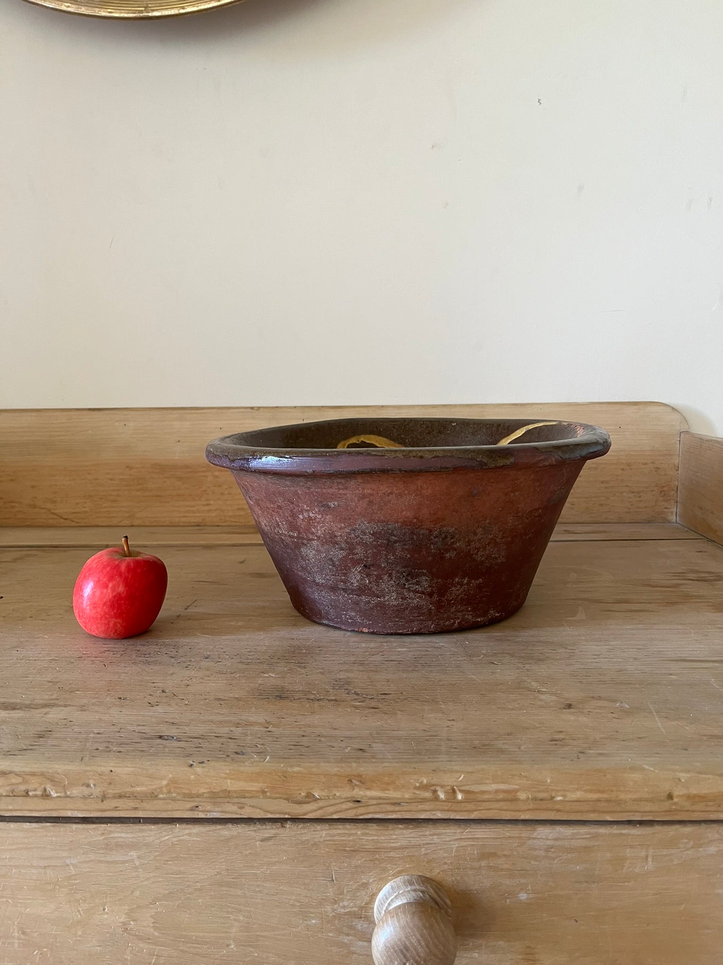 Large 19th century 'Coalisland' slipware dairy bowl.