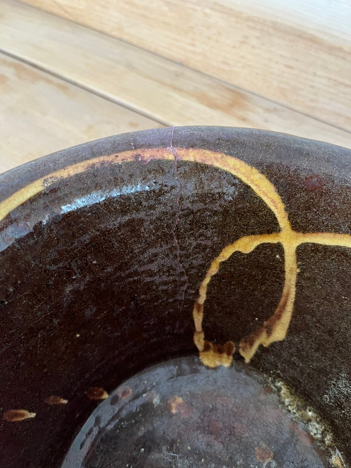 Large 19th century 'Coalisland' slipware dairy bowl.