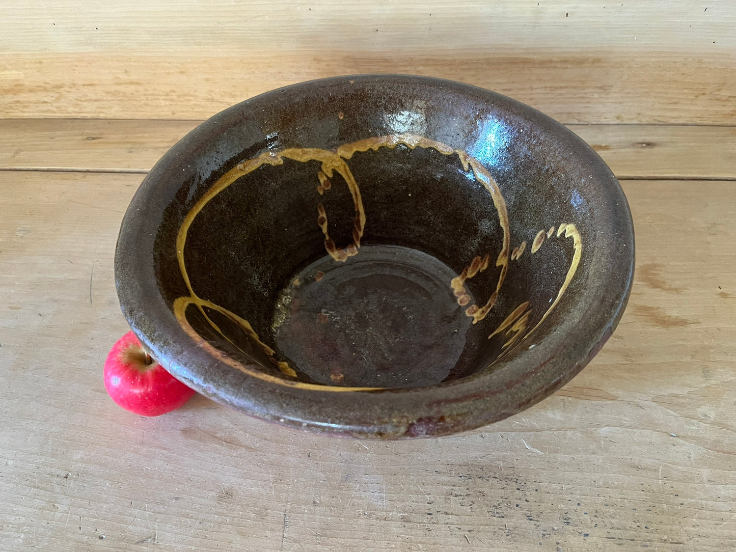 Large 19th century 'Coalisland' slipware dairy bowl.