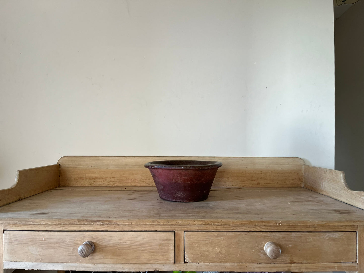 Large 19th century 'Coalisland' slipware dairy bowl.