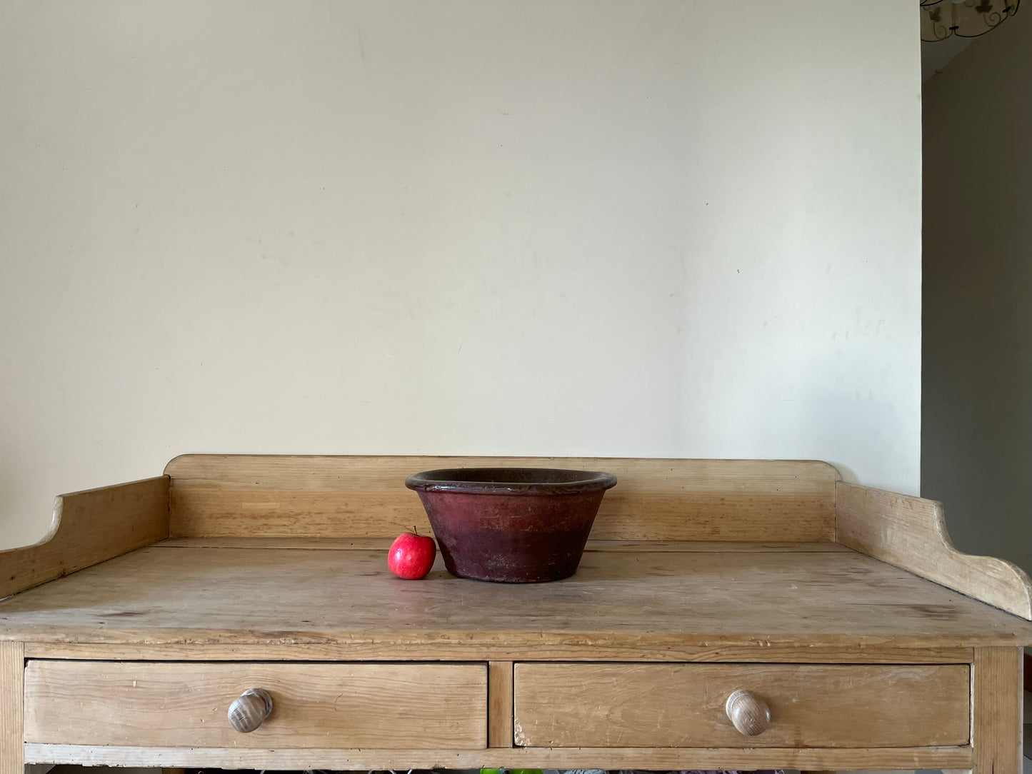 Large 19th century 'Coalisland' slipware dairy bowl.