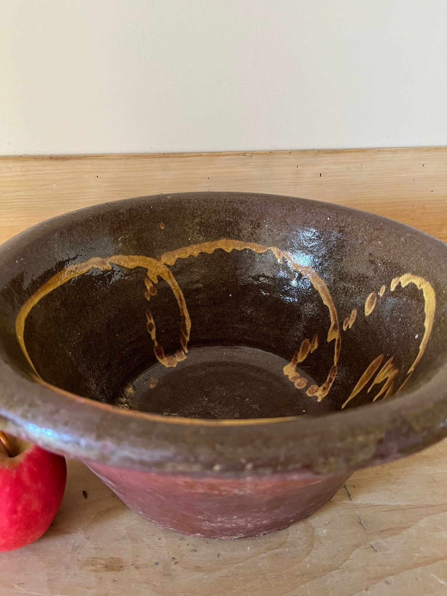 Large 19th century 'Coalisland' slipware dairy bowl.