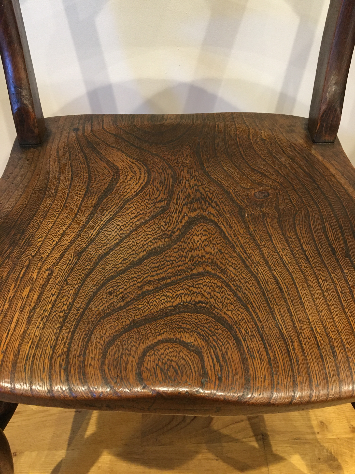 Elm country armchair