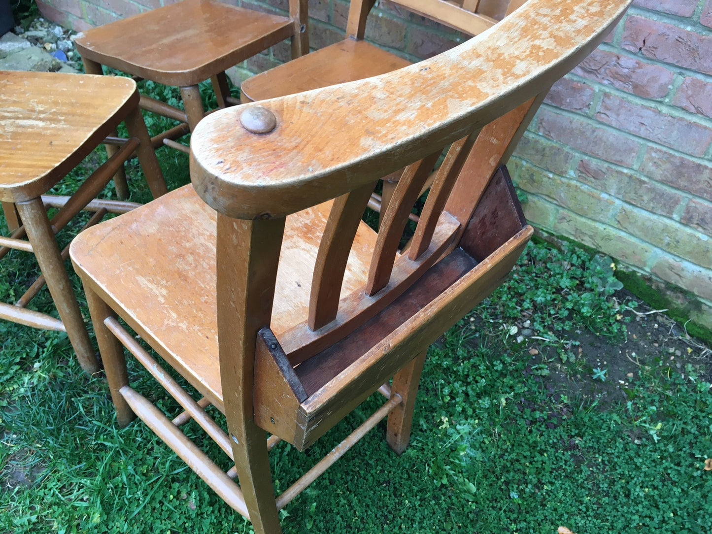 4 vintage chapel chairs.