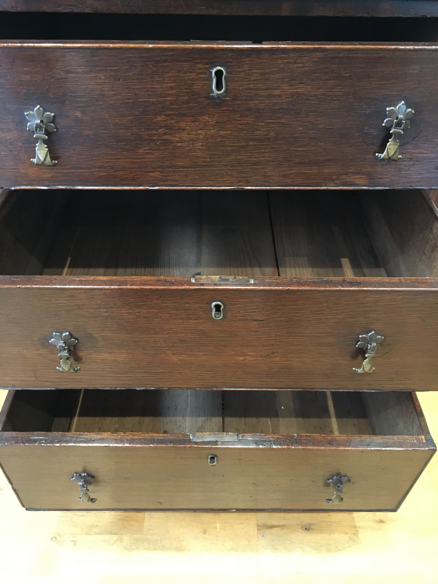 18th century oak chest of drawers