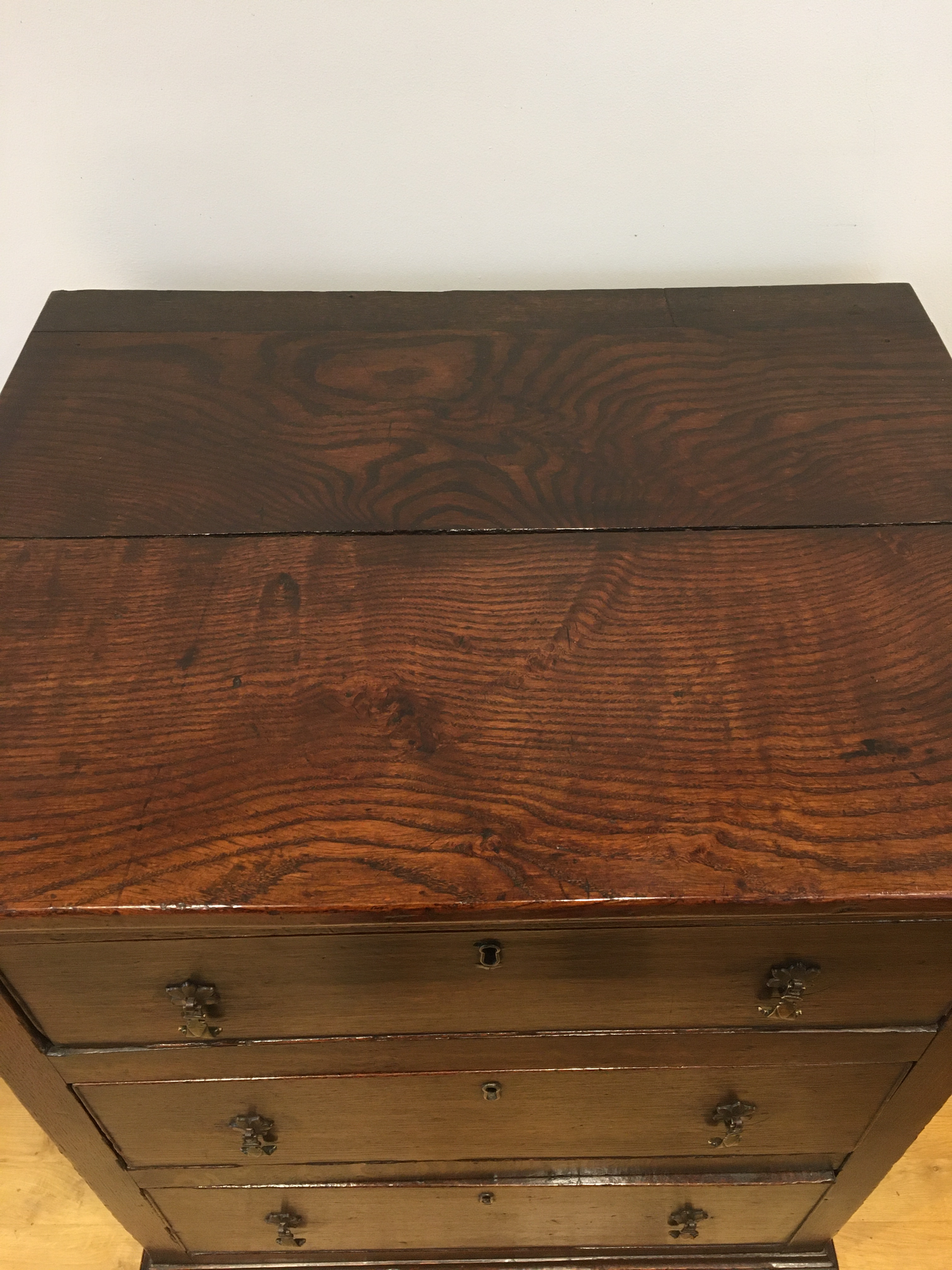 18th century oak chest of drawers