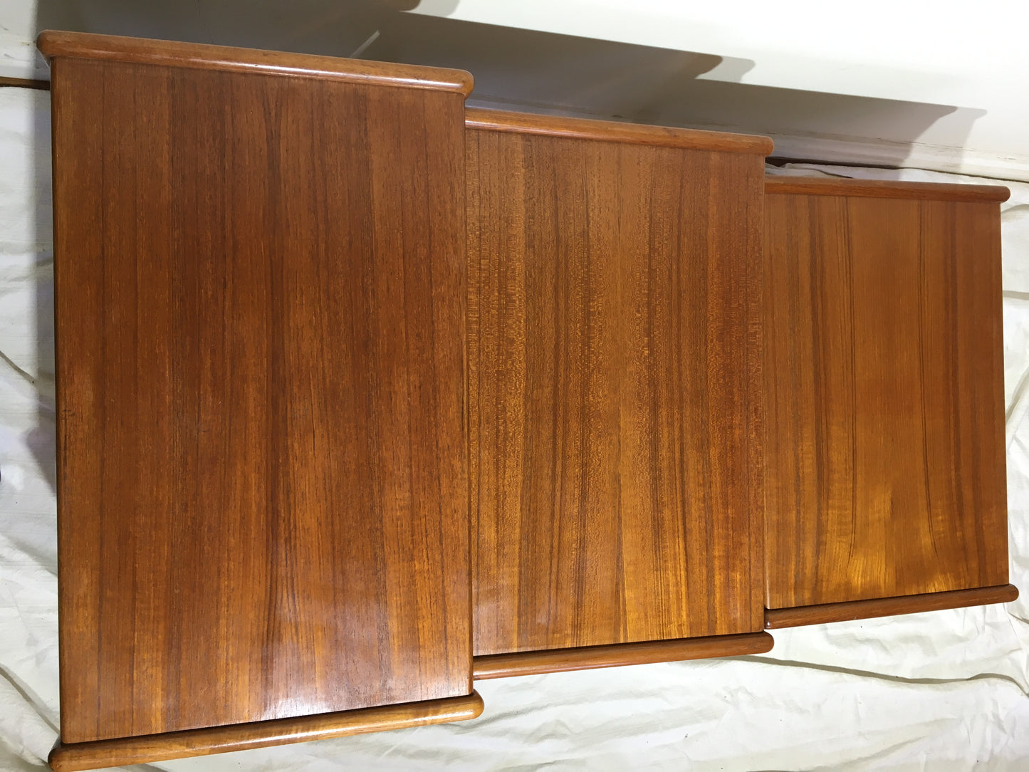 Danish mid-century modern nesting tables by Salin, 5800 Nyborg