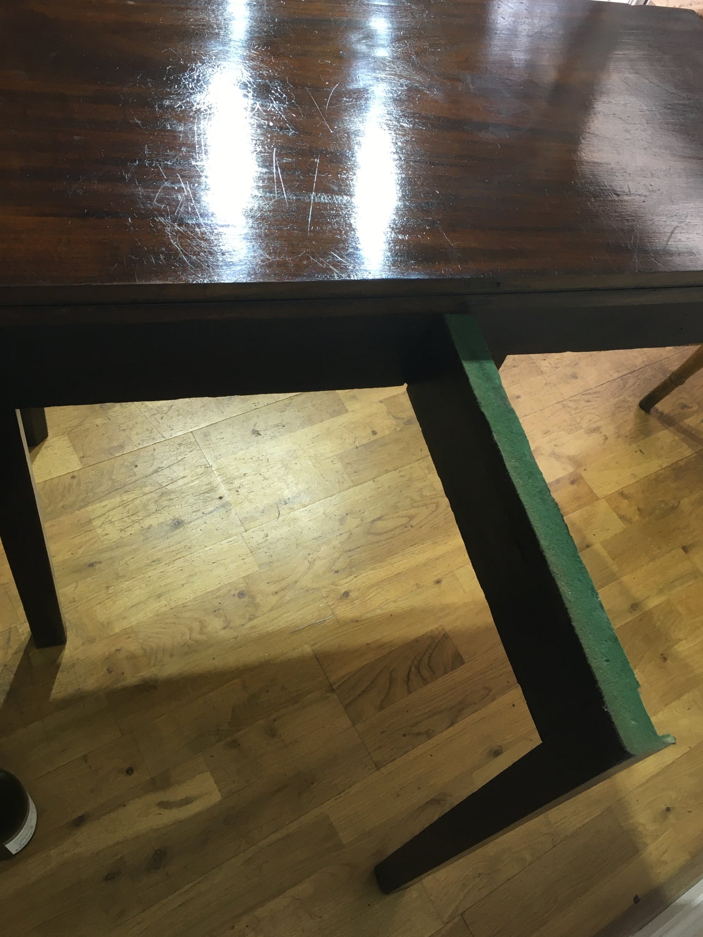 Early 19th-century mahogany tea table with fold over top