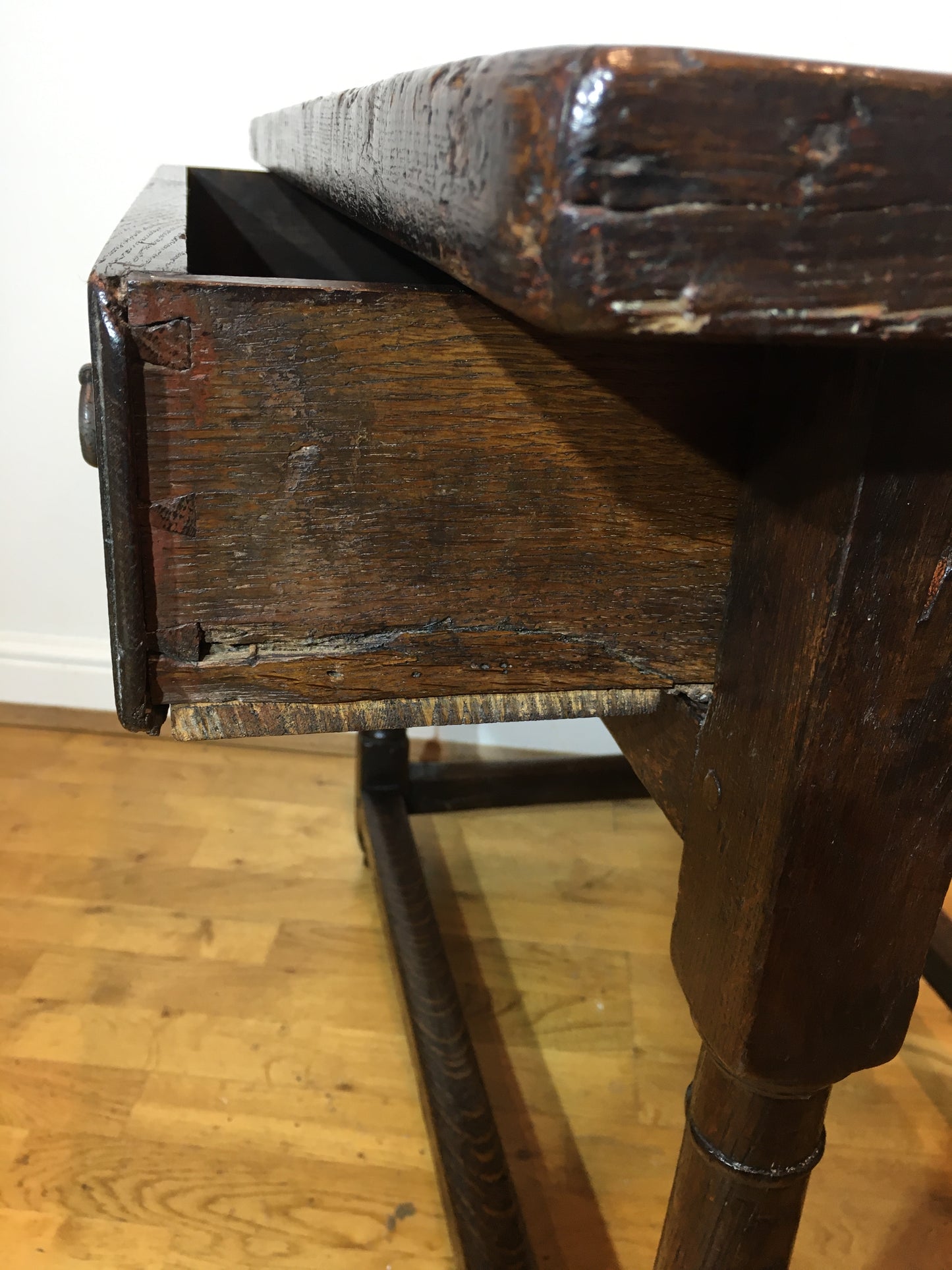 Late 17th / early 18th century oak side table.