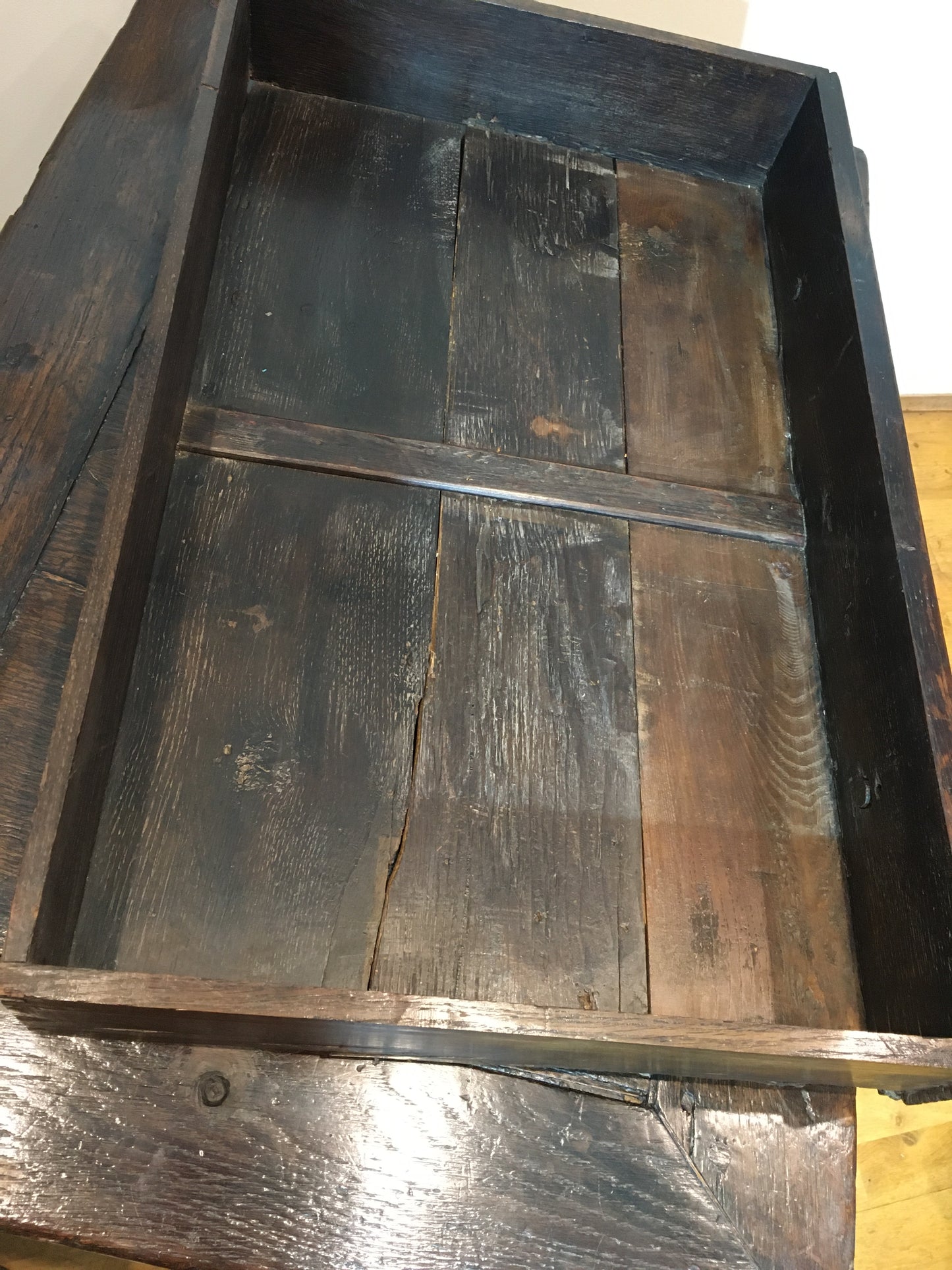 Late 17th / early 18th century oak side table.