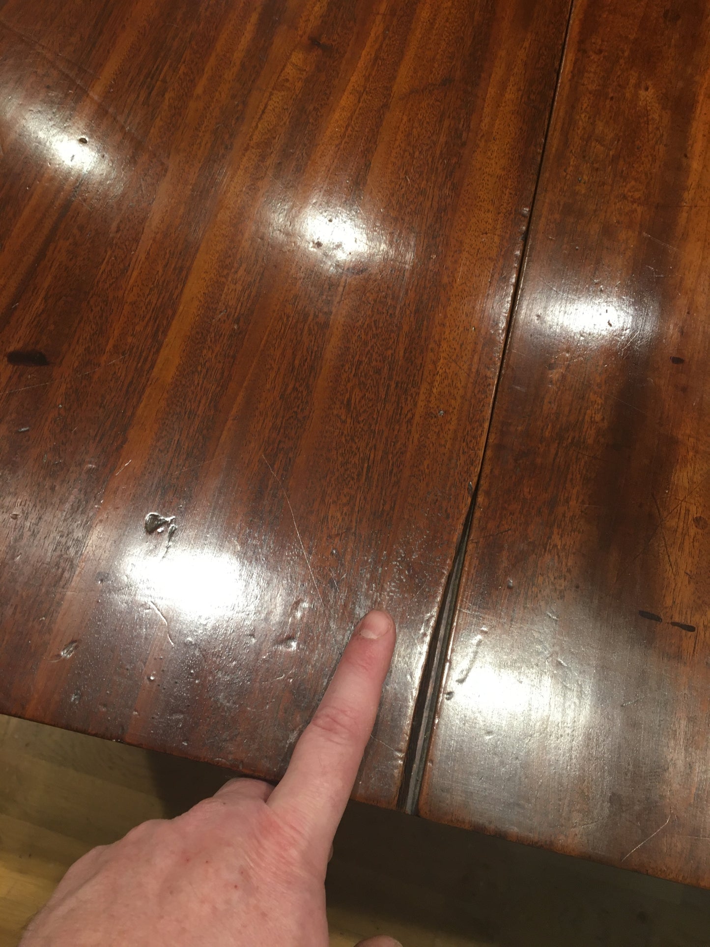 A fine, large George III mahogany drop-leaf dining table, with excellent provenance.