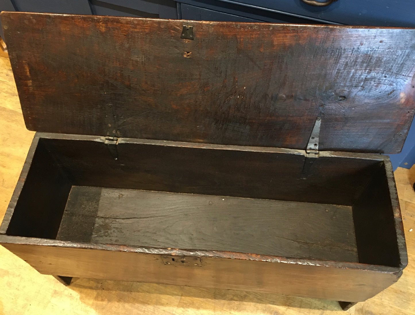 Early 18th century 6 plank oak coffer.