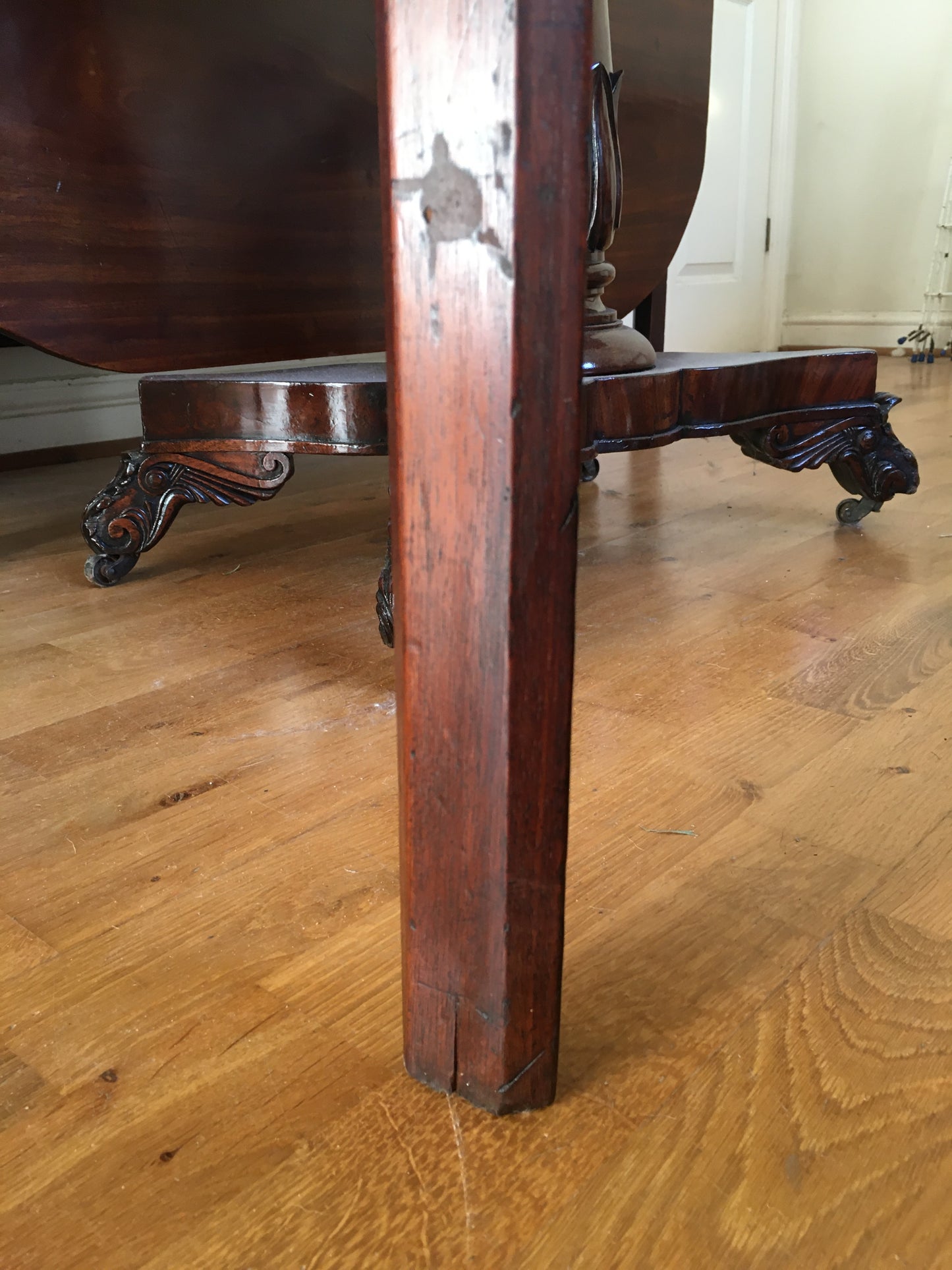 Georgian mahogany pembroke occasional table.