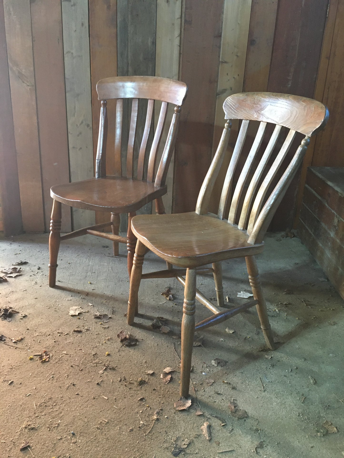 2 Windsor country kitchen chairs