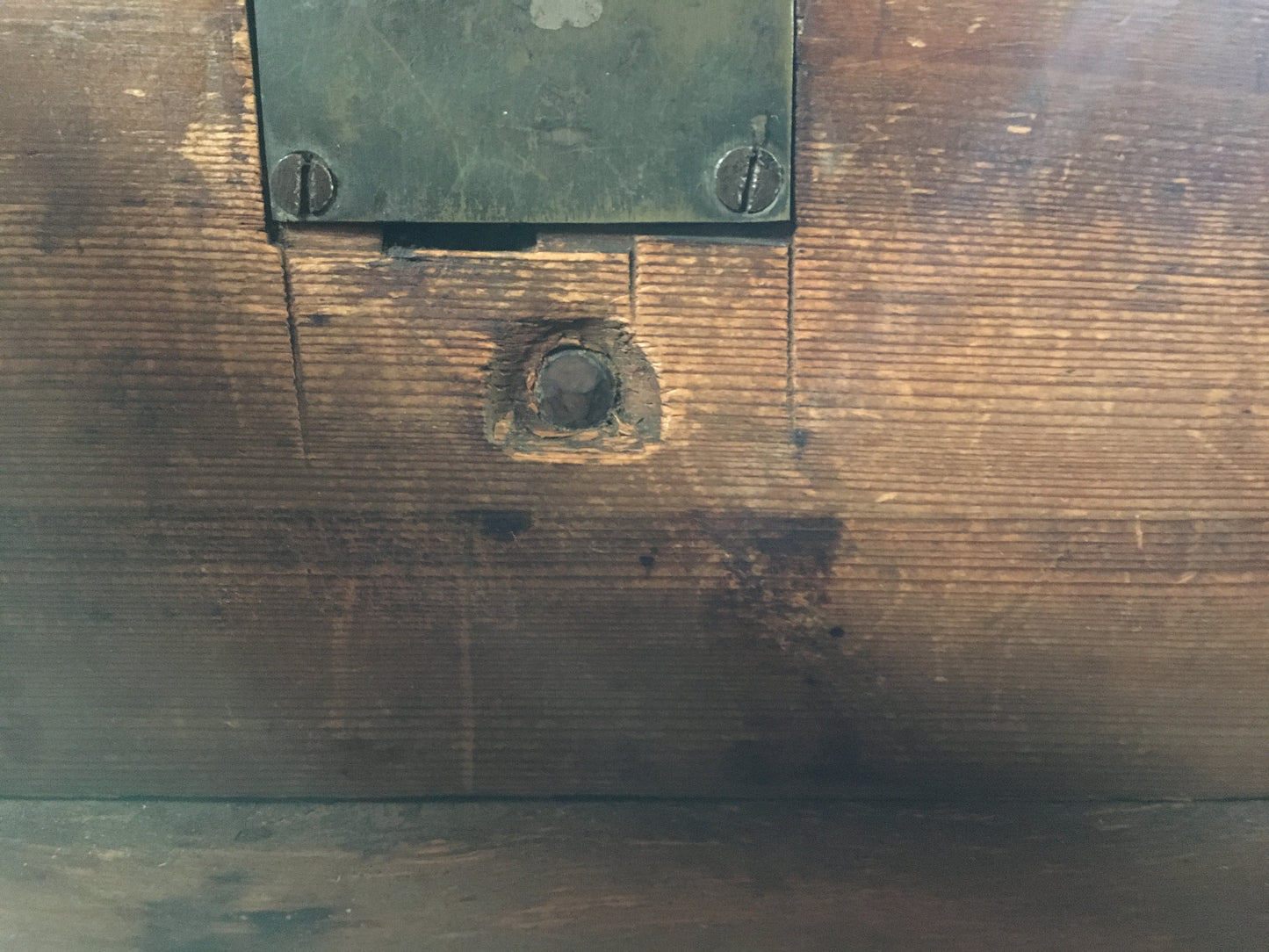 Large Georgian mahogany chest of drawers.