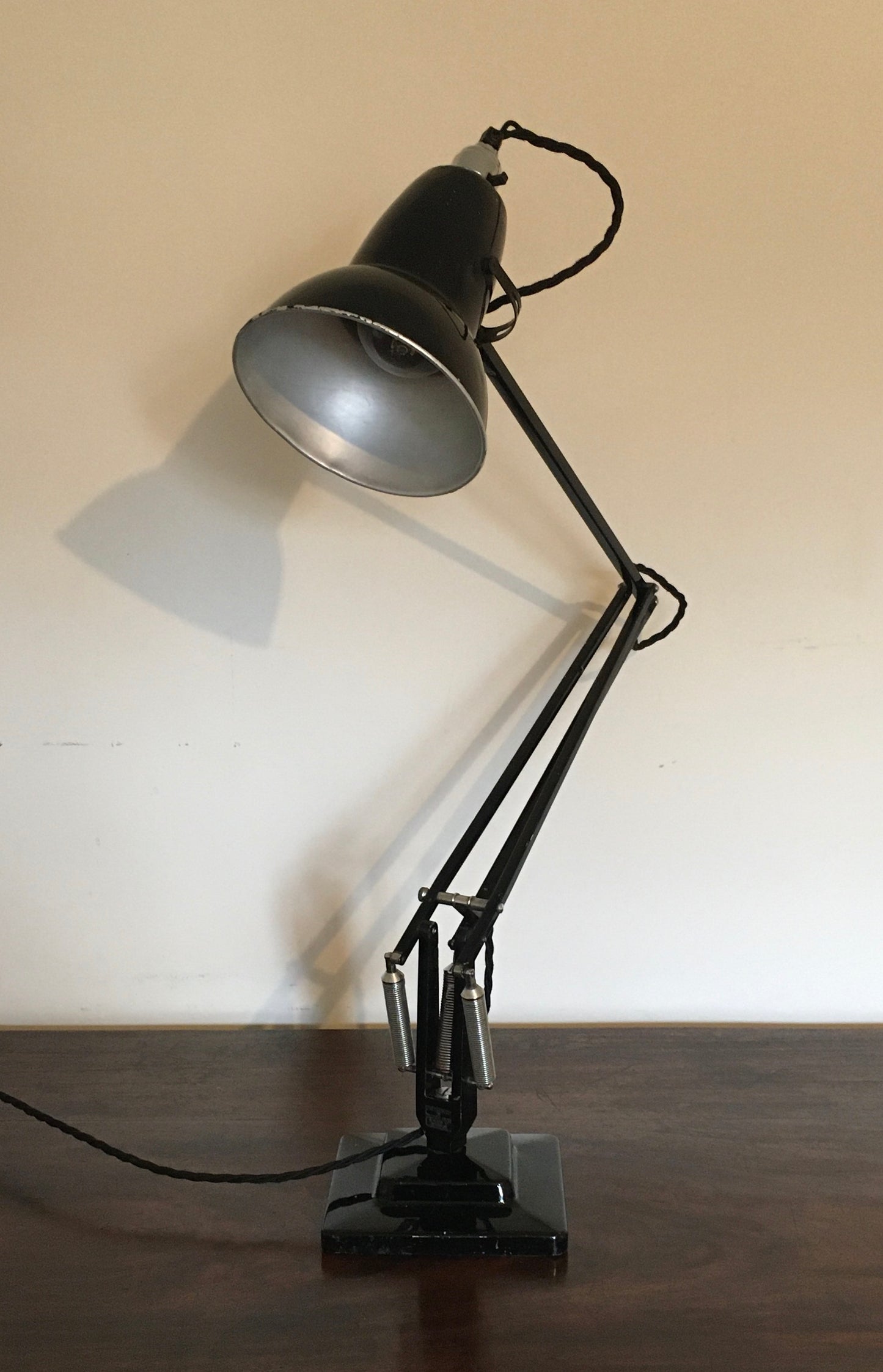 Black anglepoise lamp Model 1227, early 1950s, PAT tested.