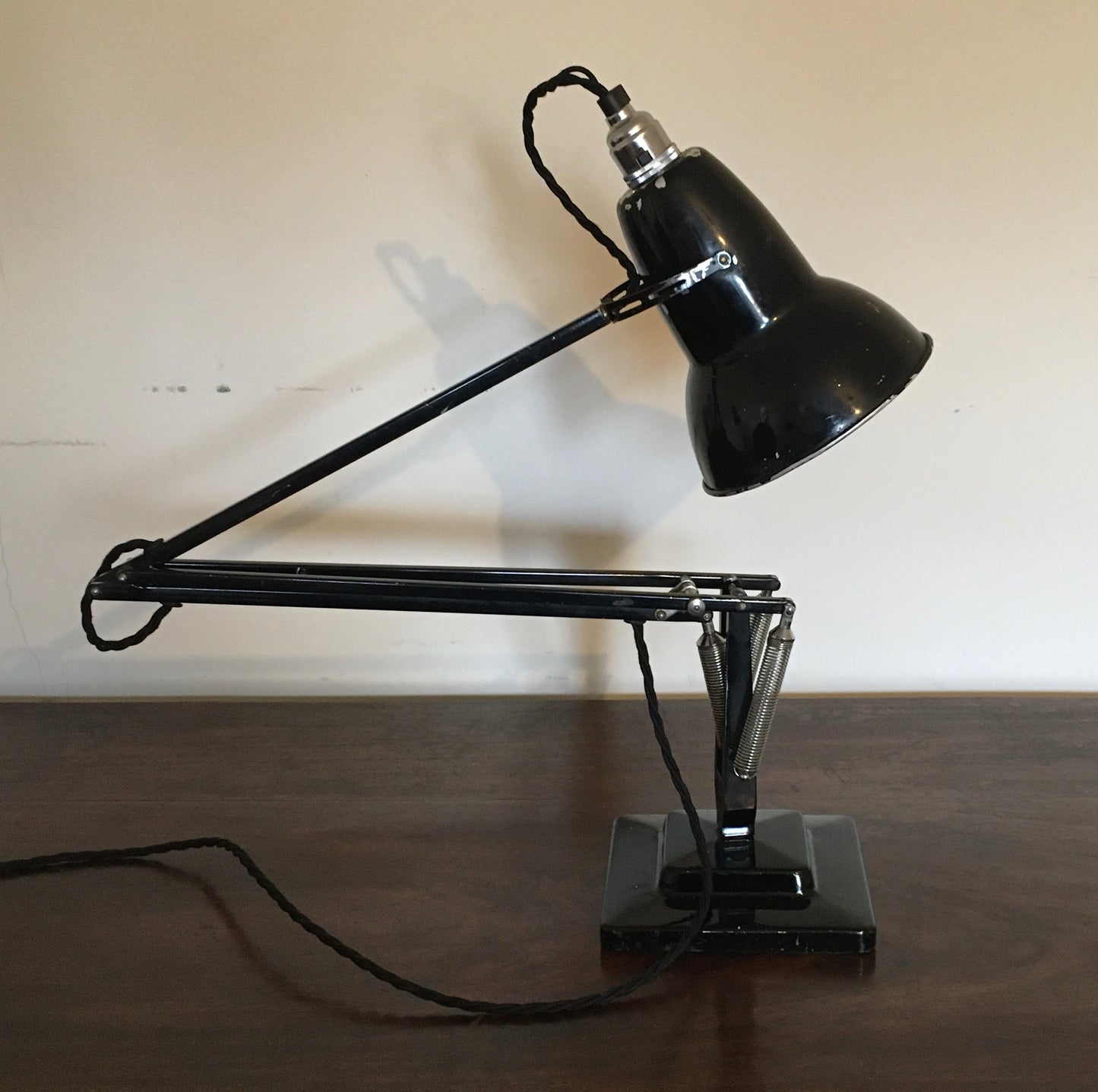 Black anglepoise lamp Model 1227, early 1950s, PAT tested.