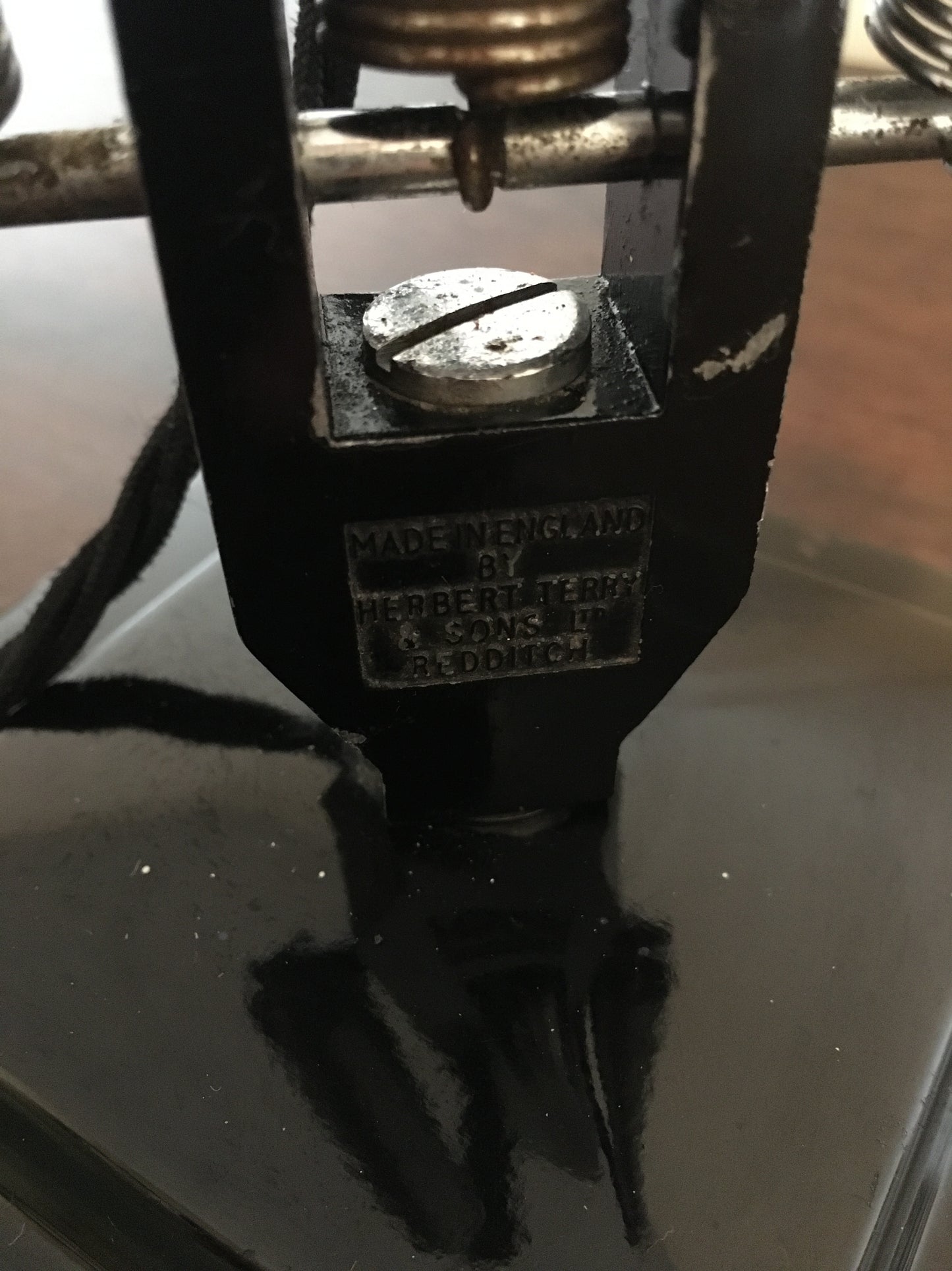 Black anglepoise lamp Model 1227, early 1950s, PAT tested.