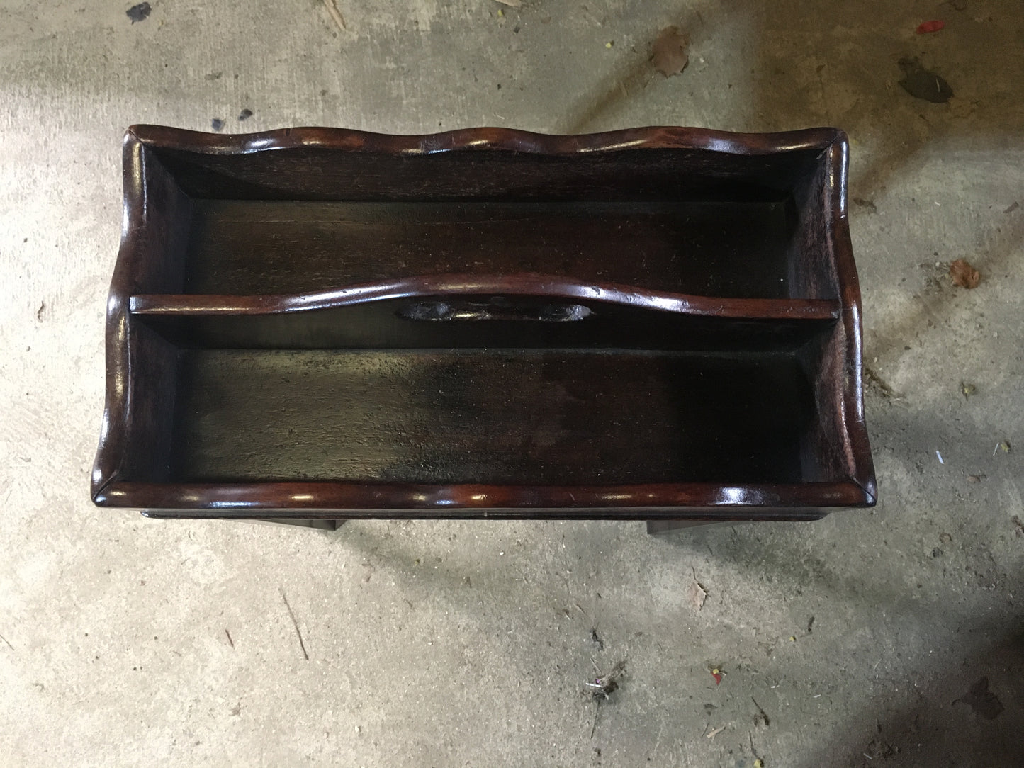 Georgian mahogany cutlery tray on legs.