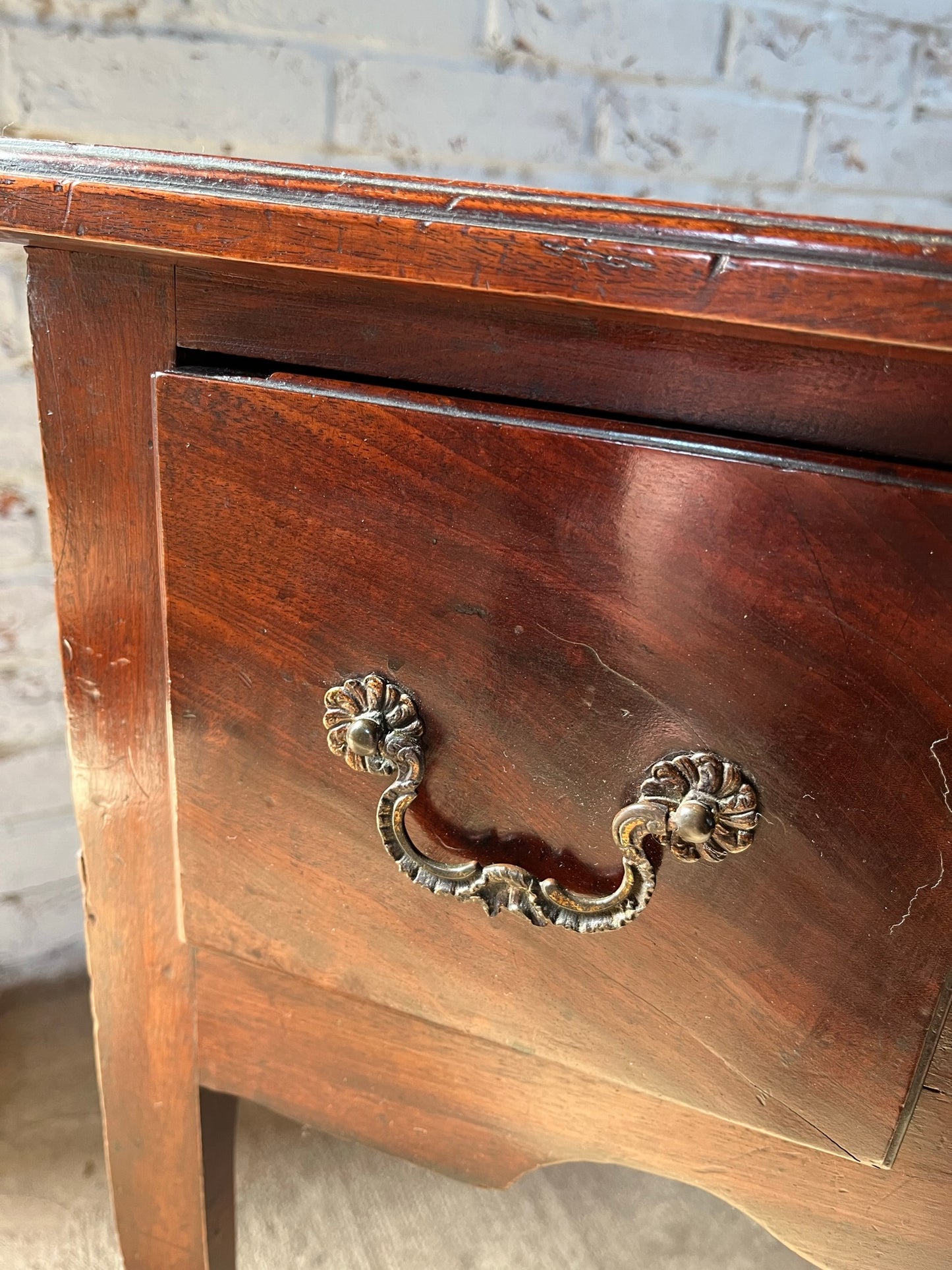 18th century Georgian mahogany lowboy or side table.