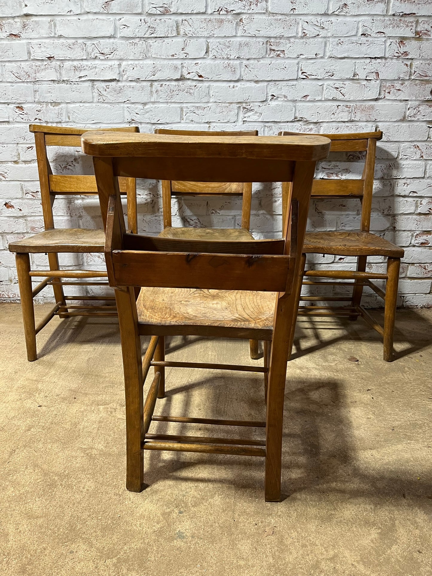 Set of 4 chapel chairs, early 20th century.