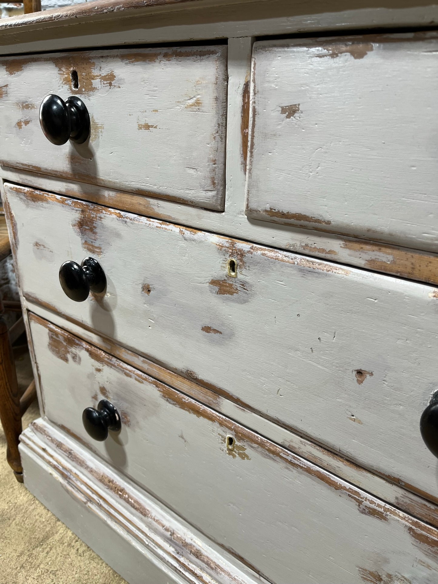 Rustic late 19th/early 20th century pine chest of drawers.