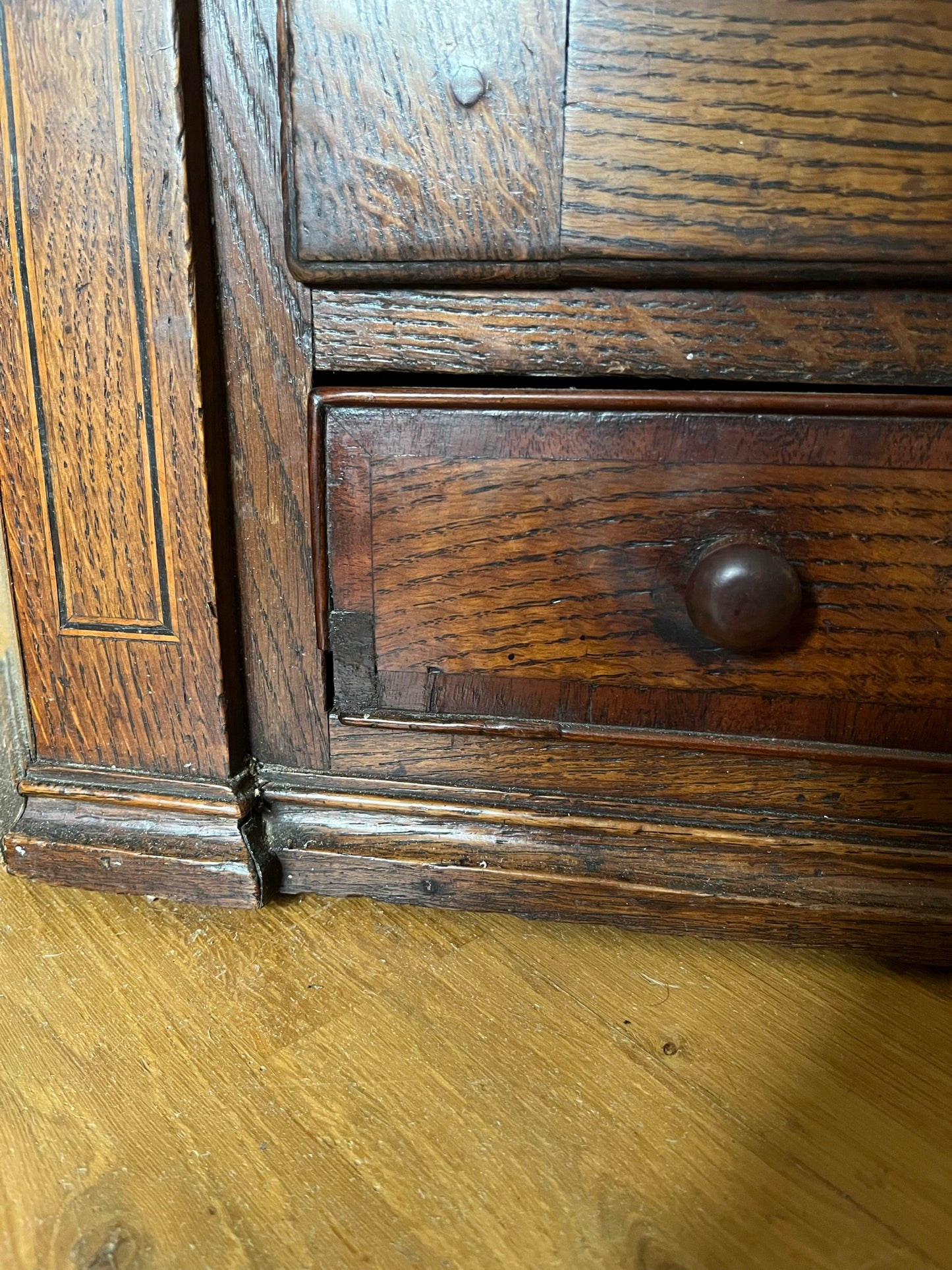 Georgian oak corner cupboard from country house, with provenance.
