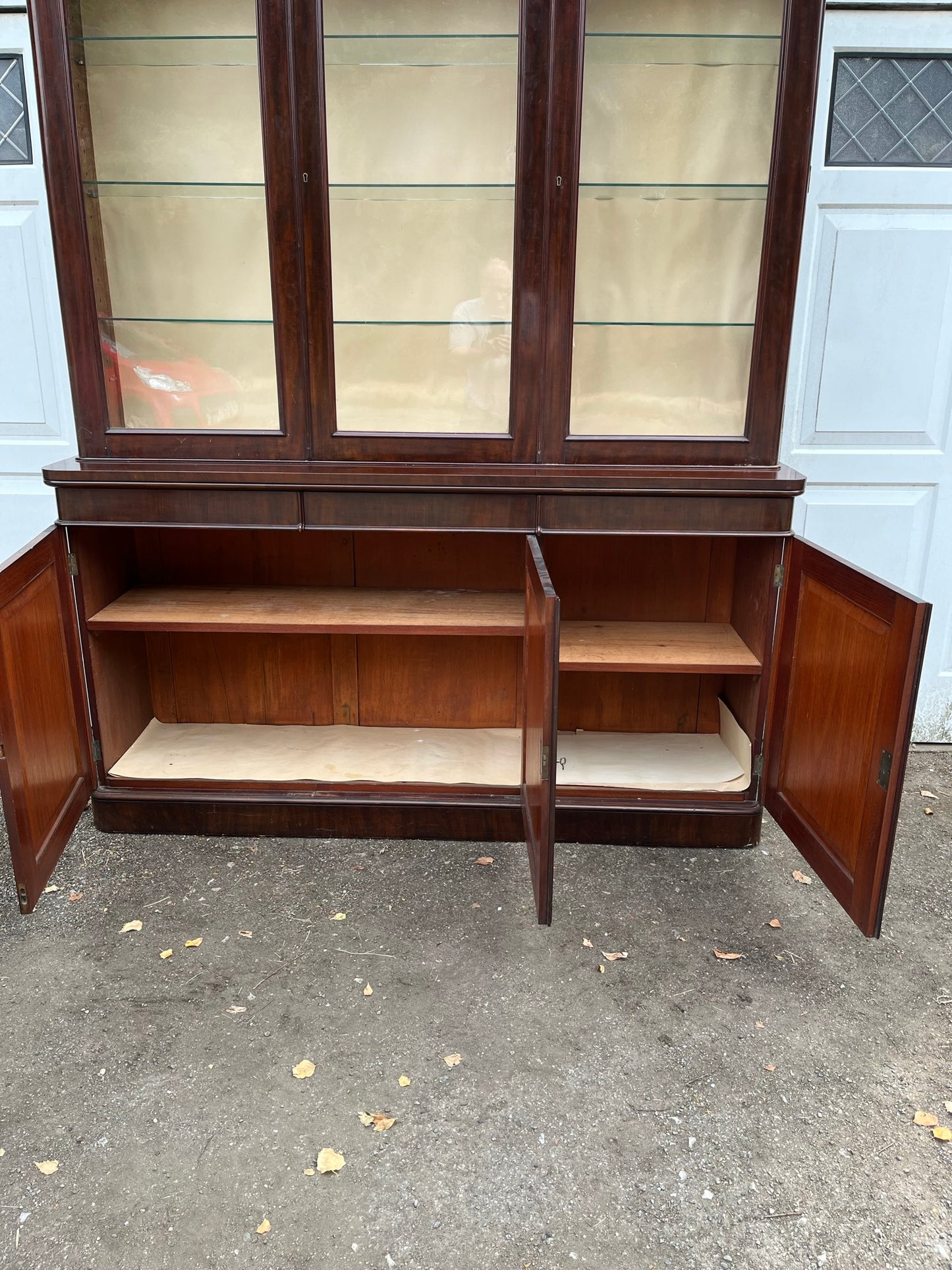Large country house library bookcase or display case, with provenance.