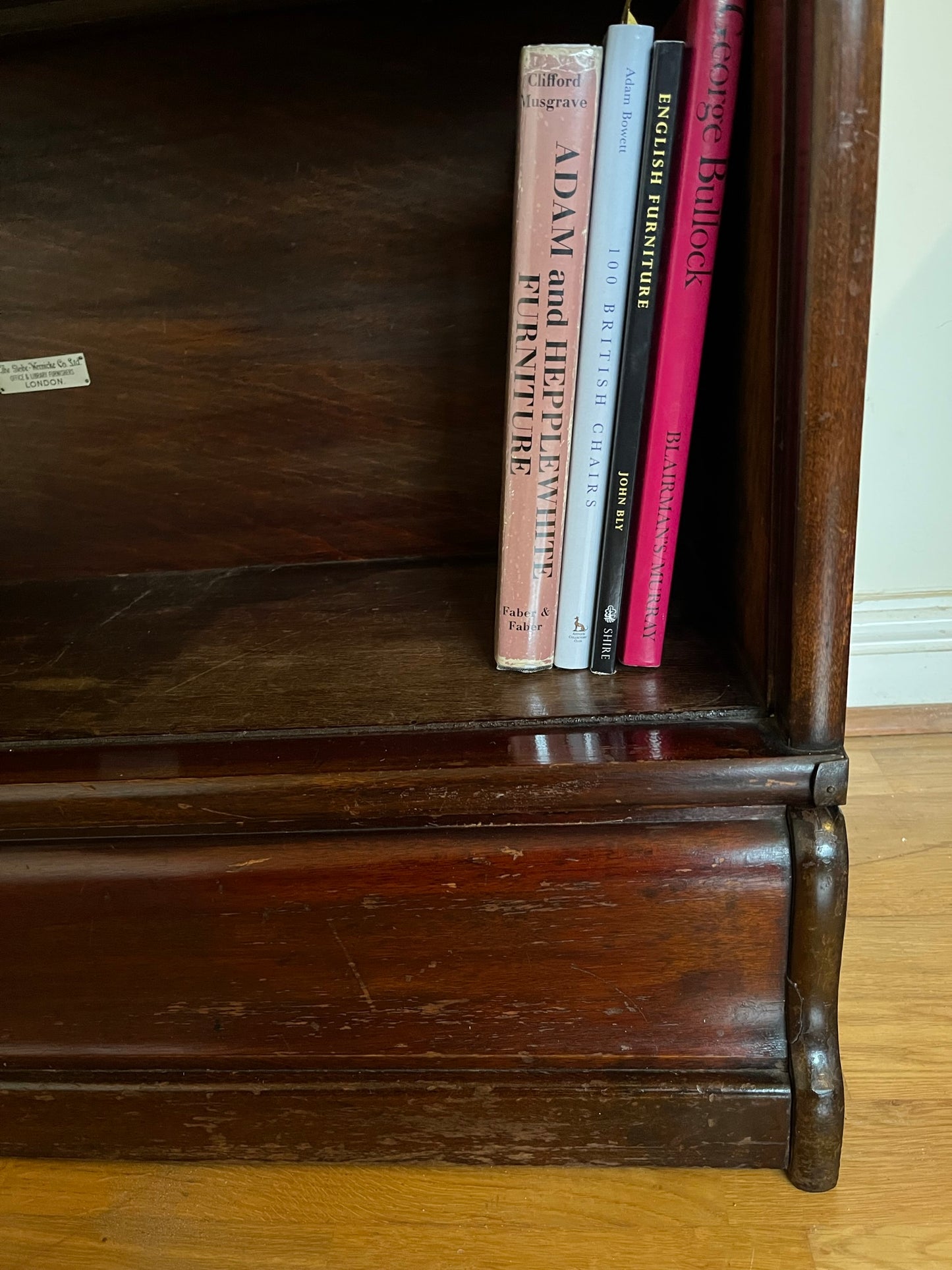 Early Globe-Wernicke stacking bookcase, 5 tiers.