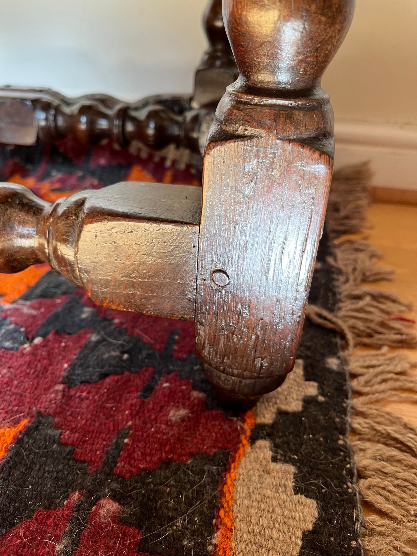 Interesting late 17th century / early 18th century oak drop-leaf table.