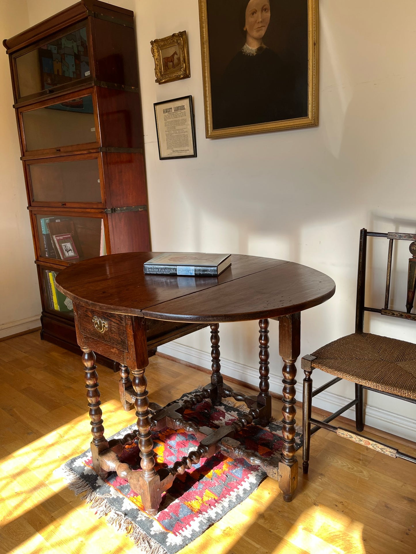 Interesting late 17th century / early 18th century oak drop-leaf table.