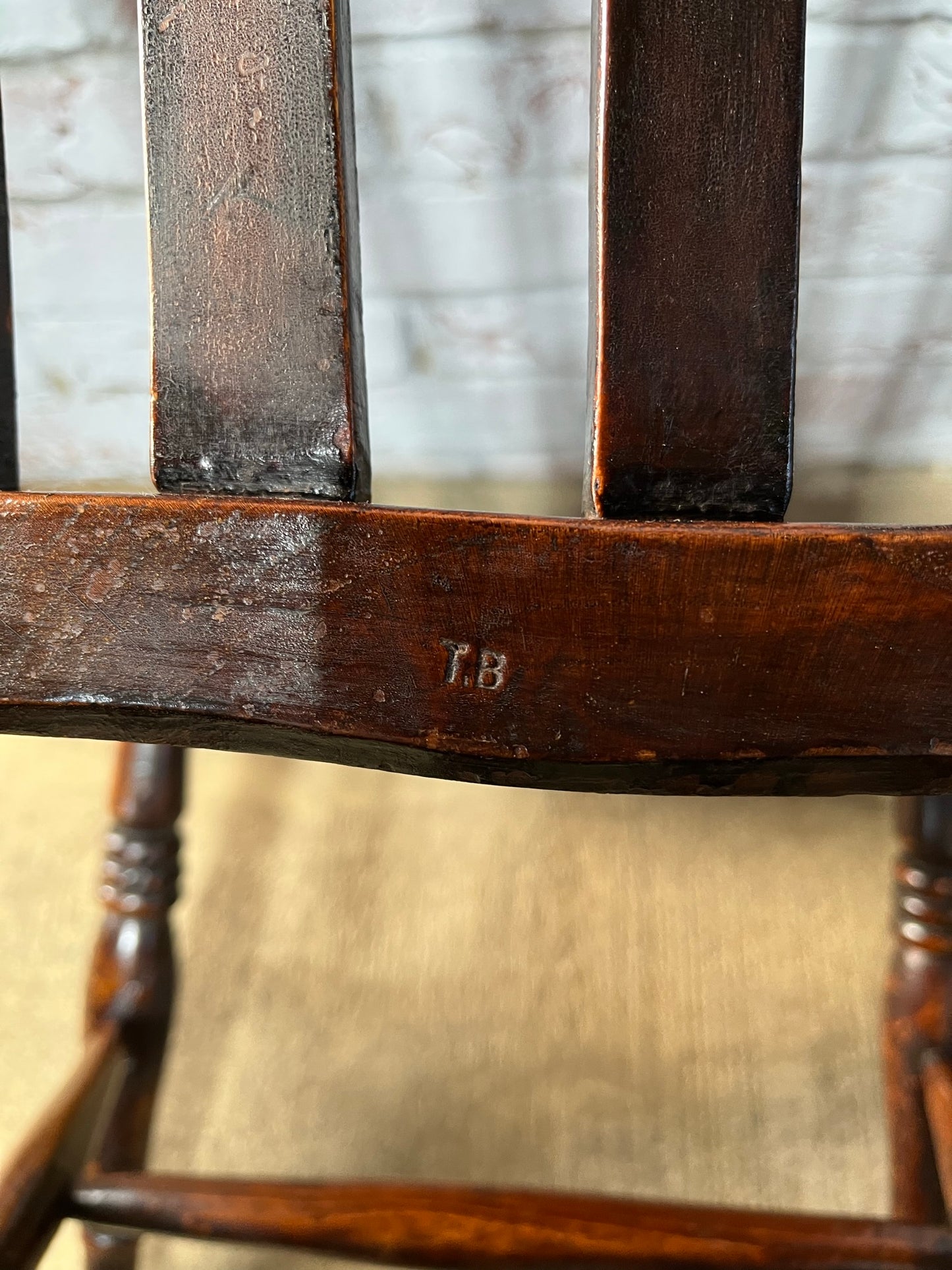 Near pair of Victorian elm slat back Windsor kitchen chairs.