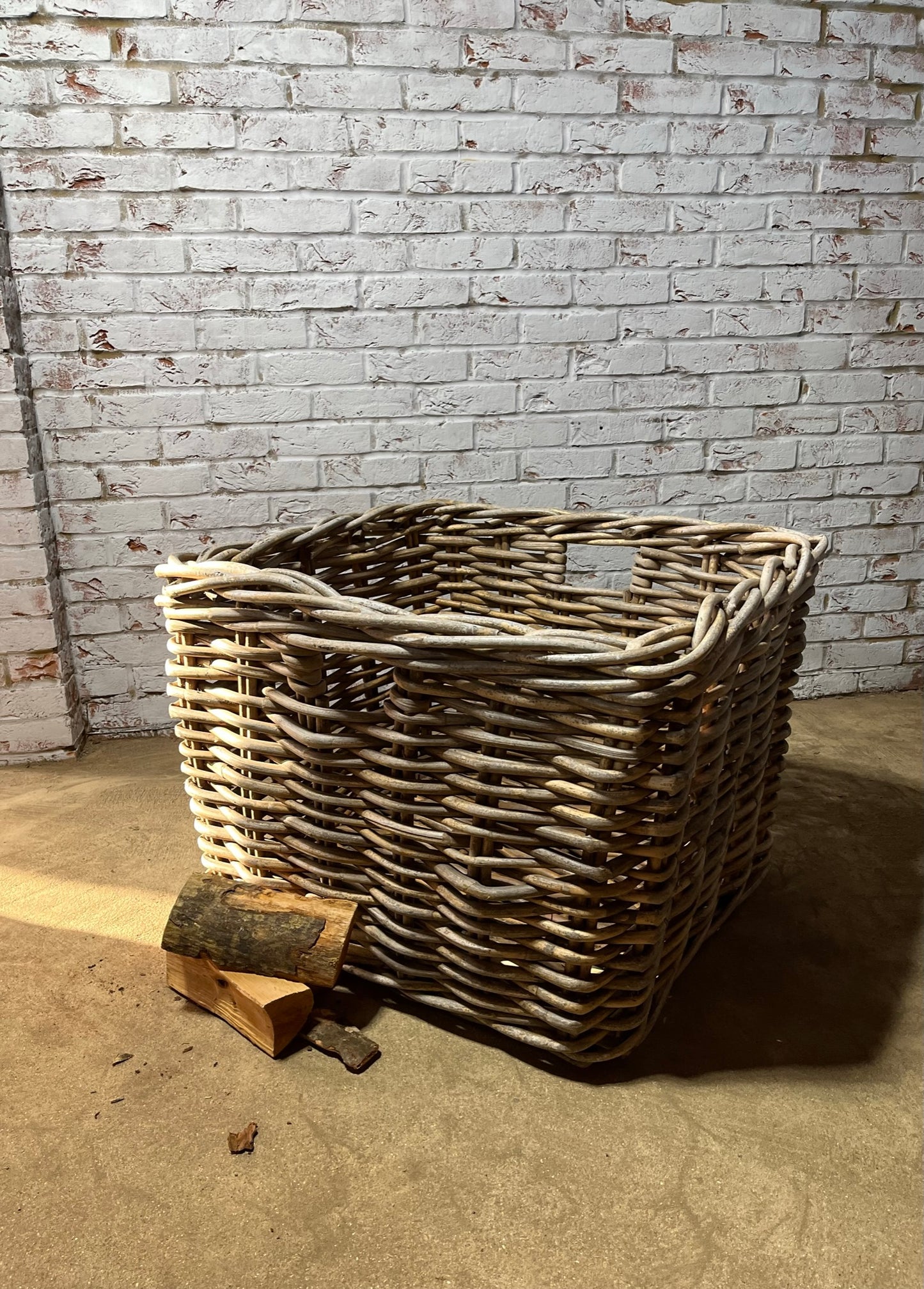 A superb very large country house wicker basket or log basket.