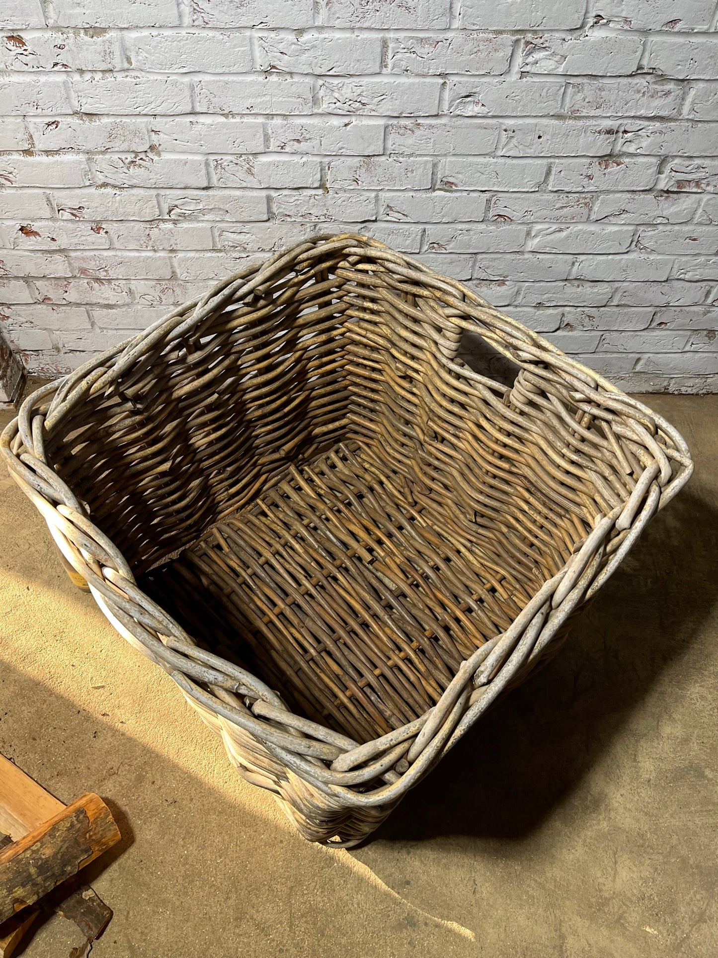A superb very large country house wicker basket or log basket.