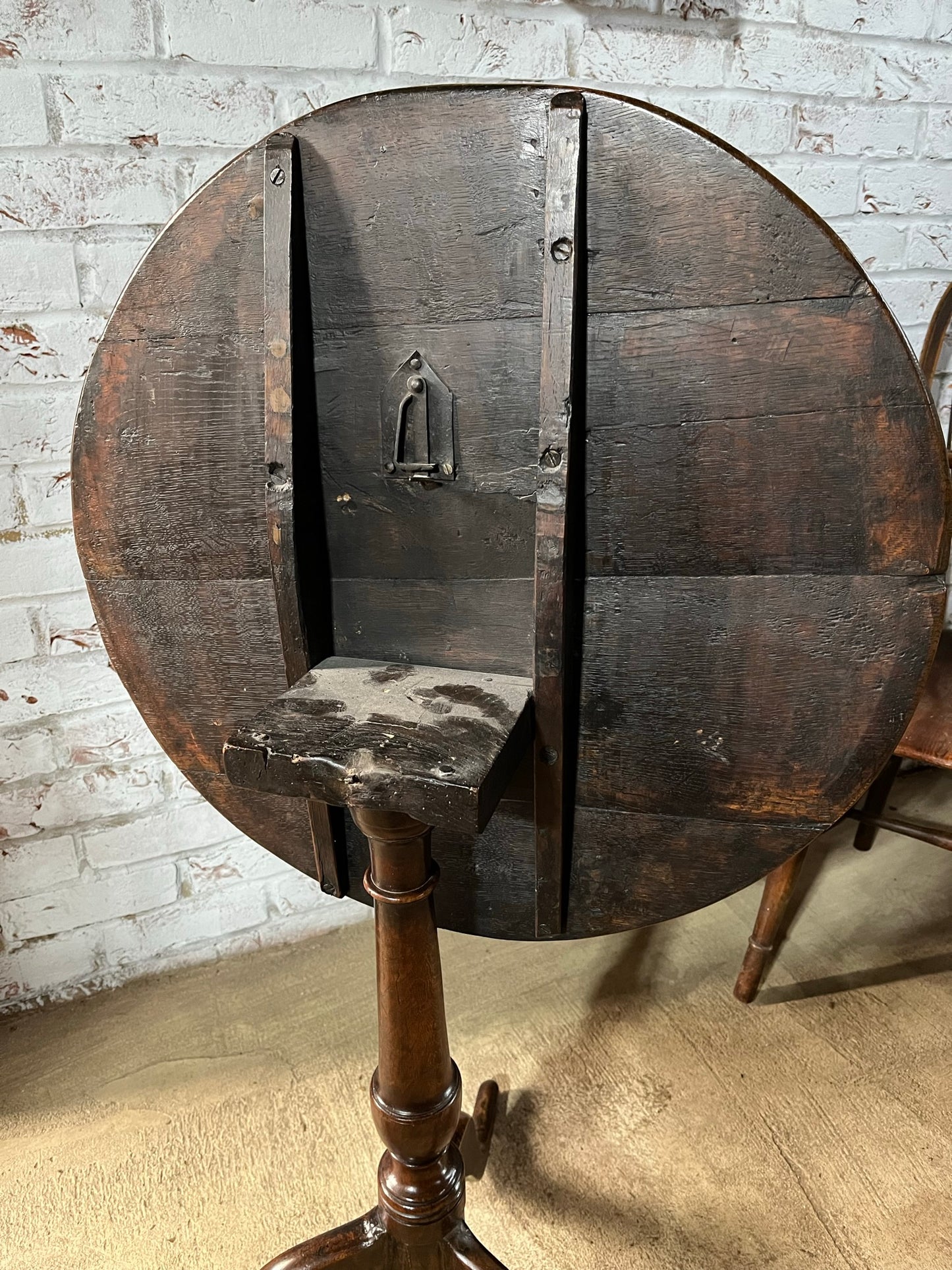 Georgian provincial tilt top lamp or wine table.