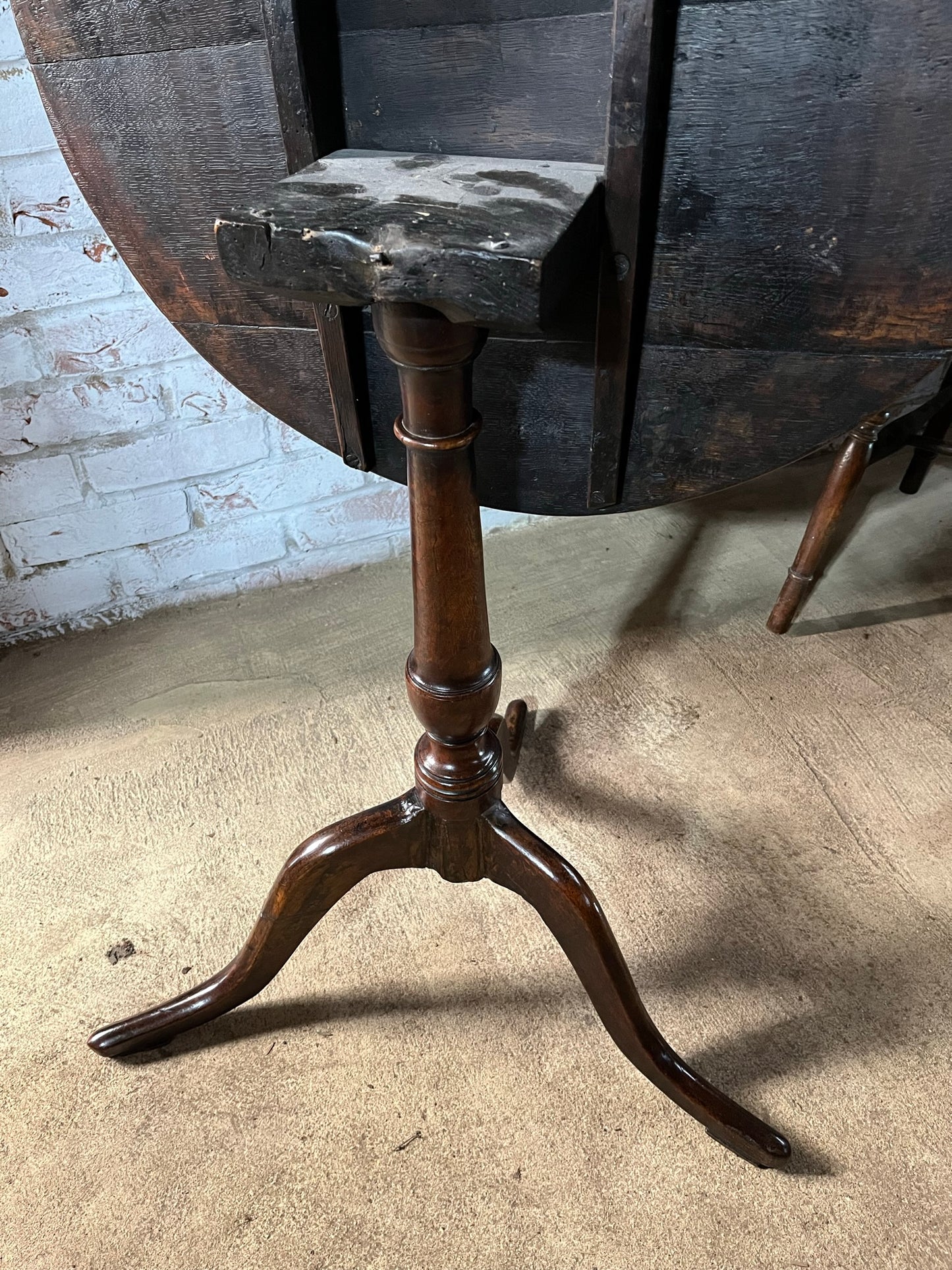 Georgian provincial tilt top lamp or wine table.