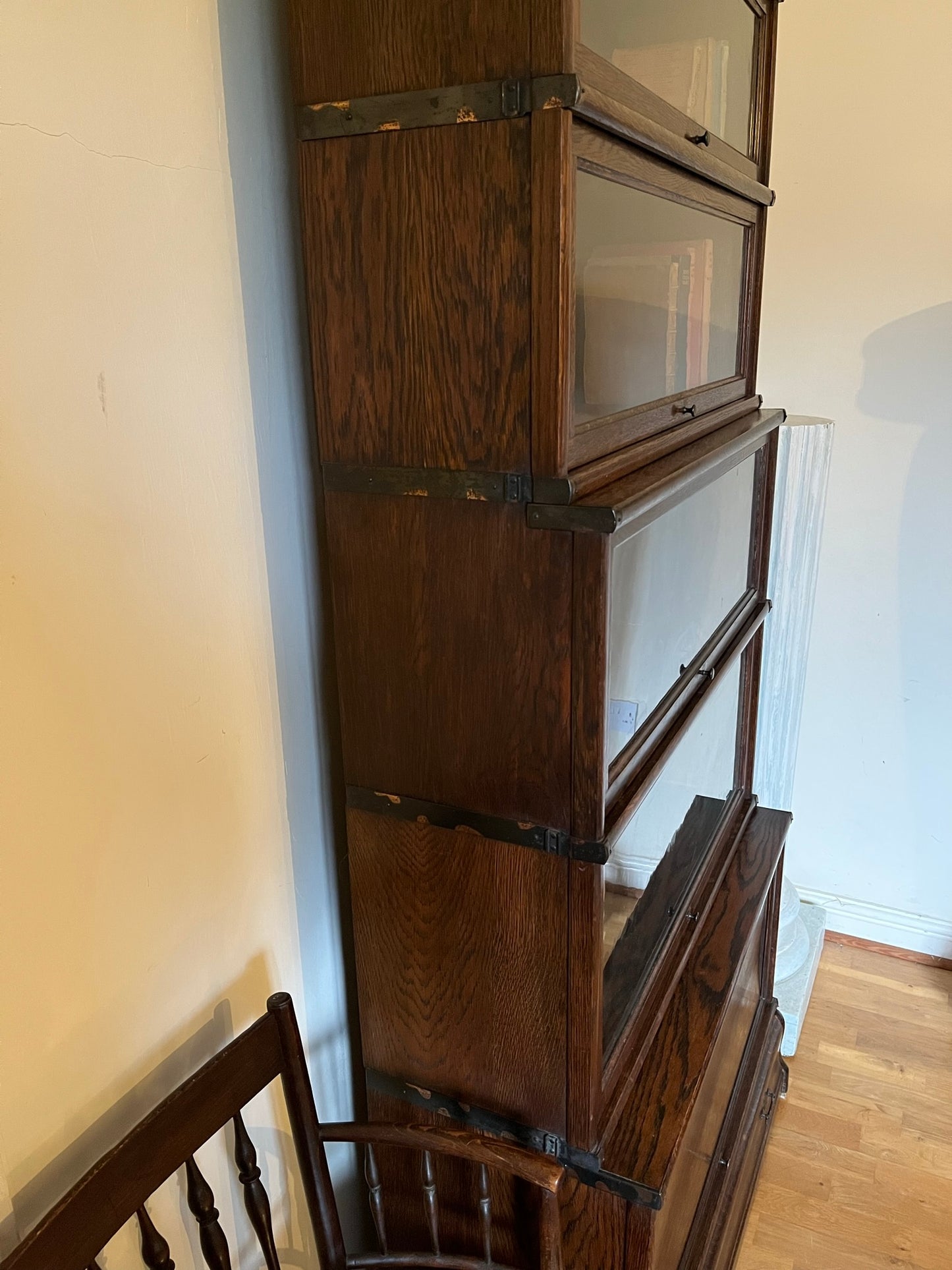 Large, early 5-tier (plus drawer) Globe Wernicke stackable bookcase, circa 1905, with provenance.