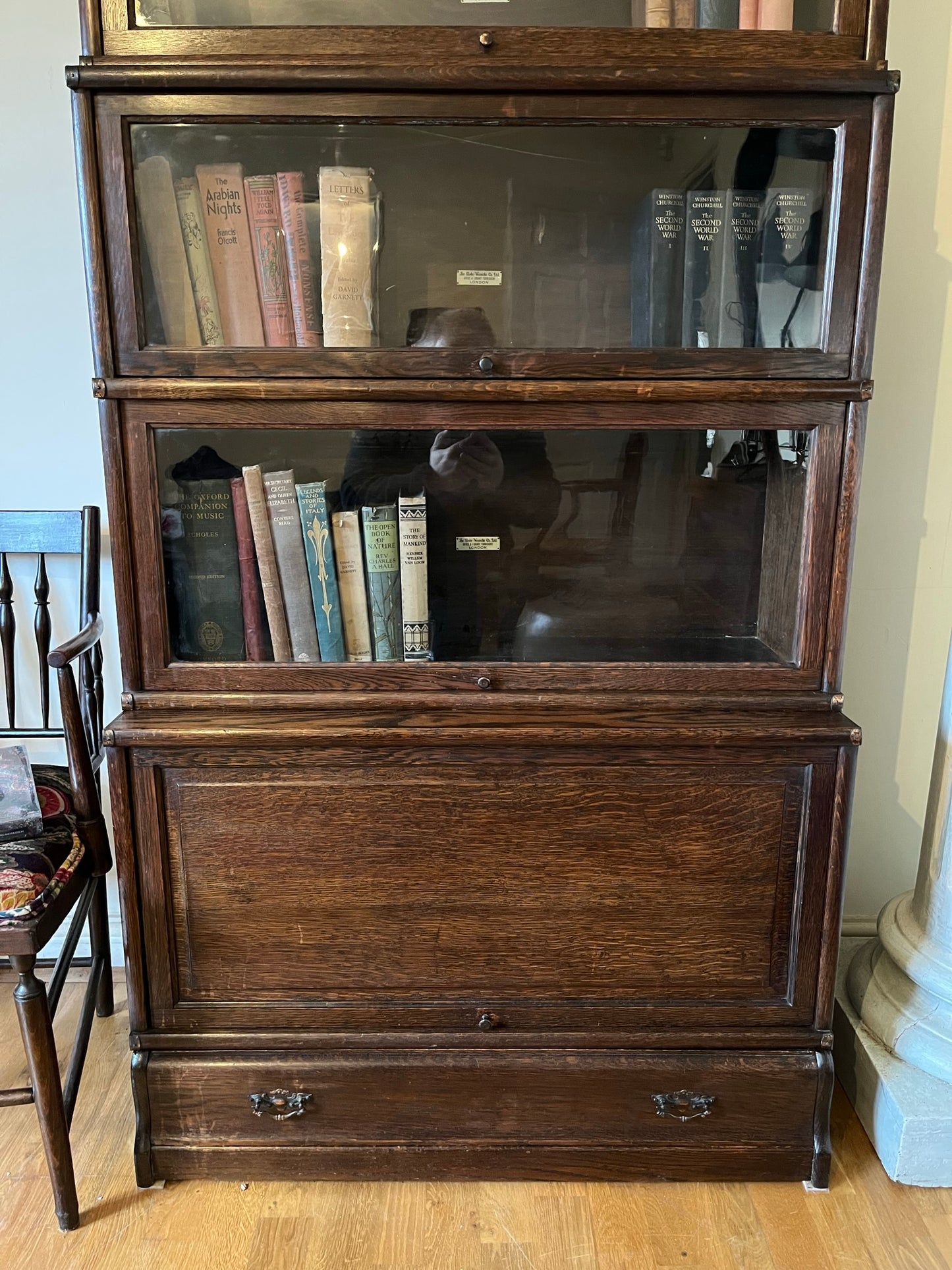 Large, early 5-tier (plus drawer) Globe Wernicke stackable bookcase, circa 1905, with provenance.
