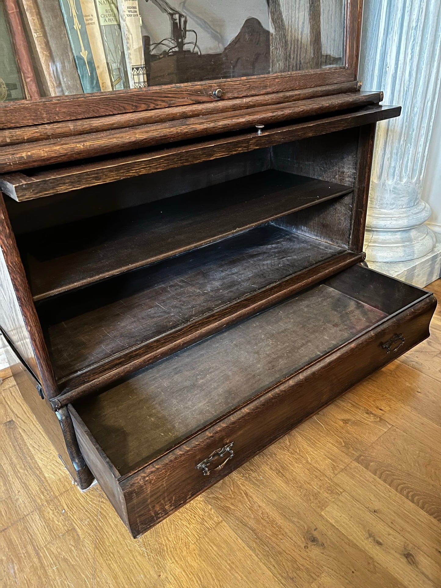 Large, early 5-tier (plus drawer) Globe Wernicke stackable bookcase, circa 1905, with provenance.