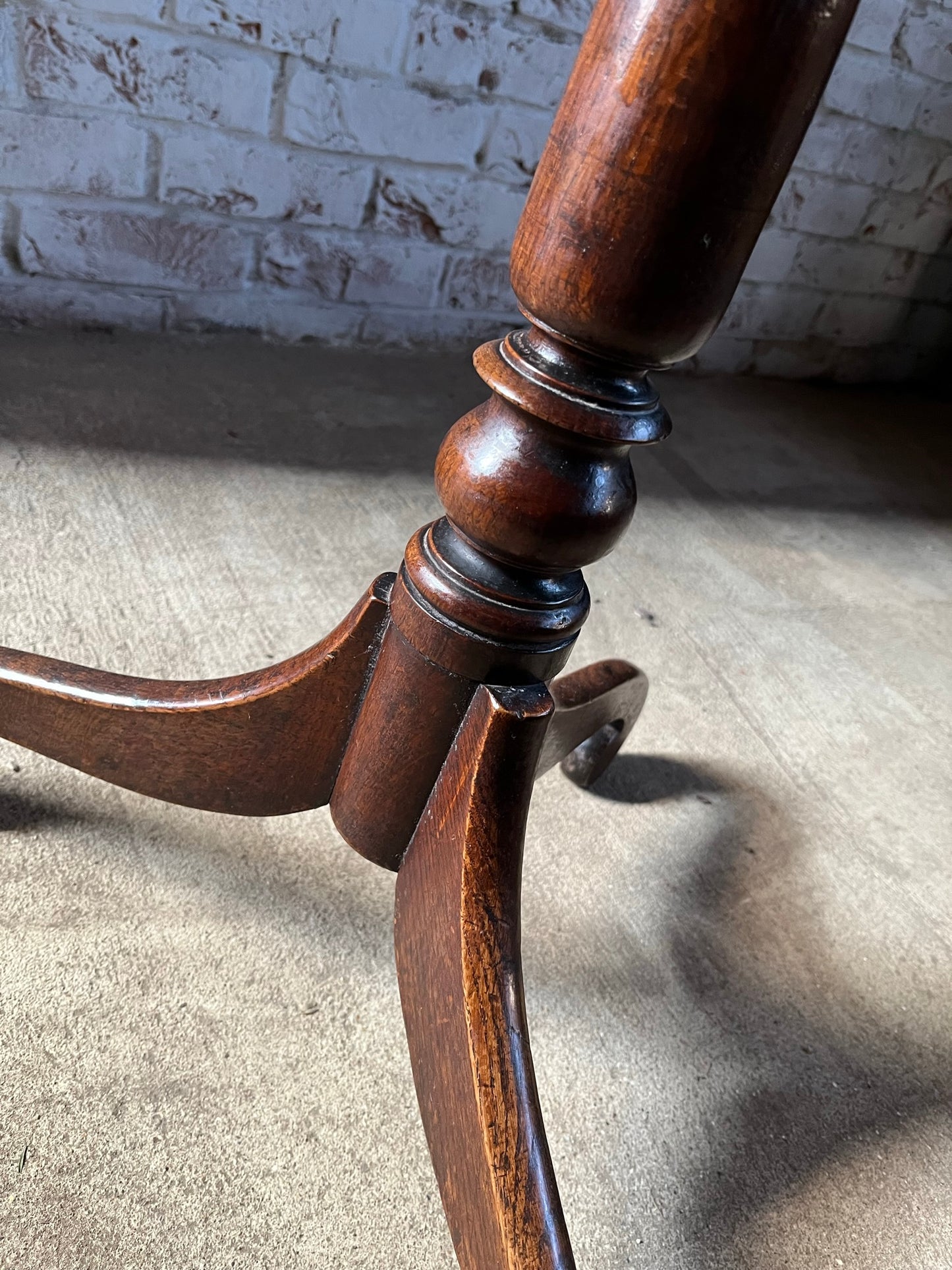 Early 19th century provincial tilt top wine or lamp table.