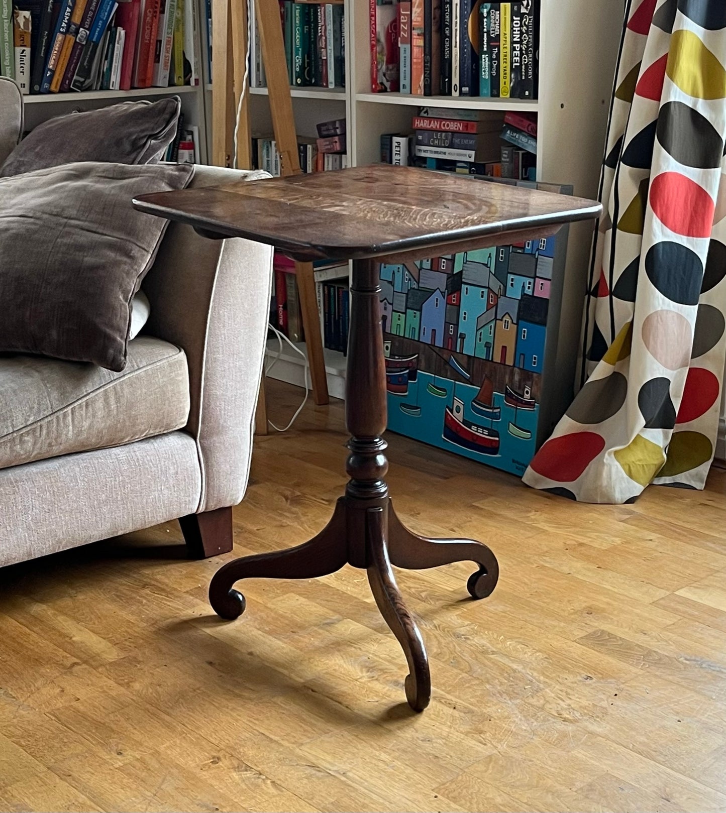 Early 19th century provincial tilt top wine or lamp table.