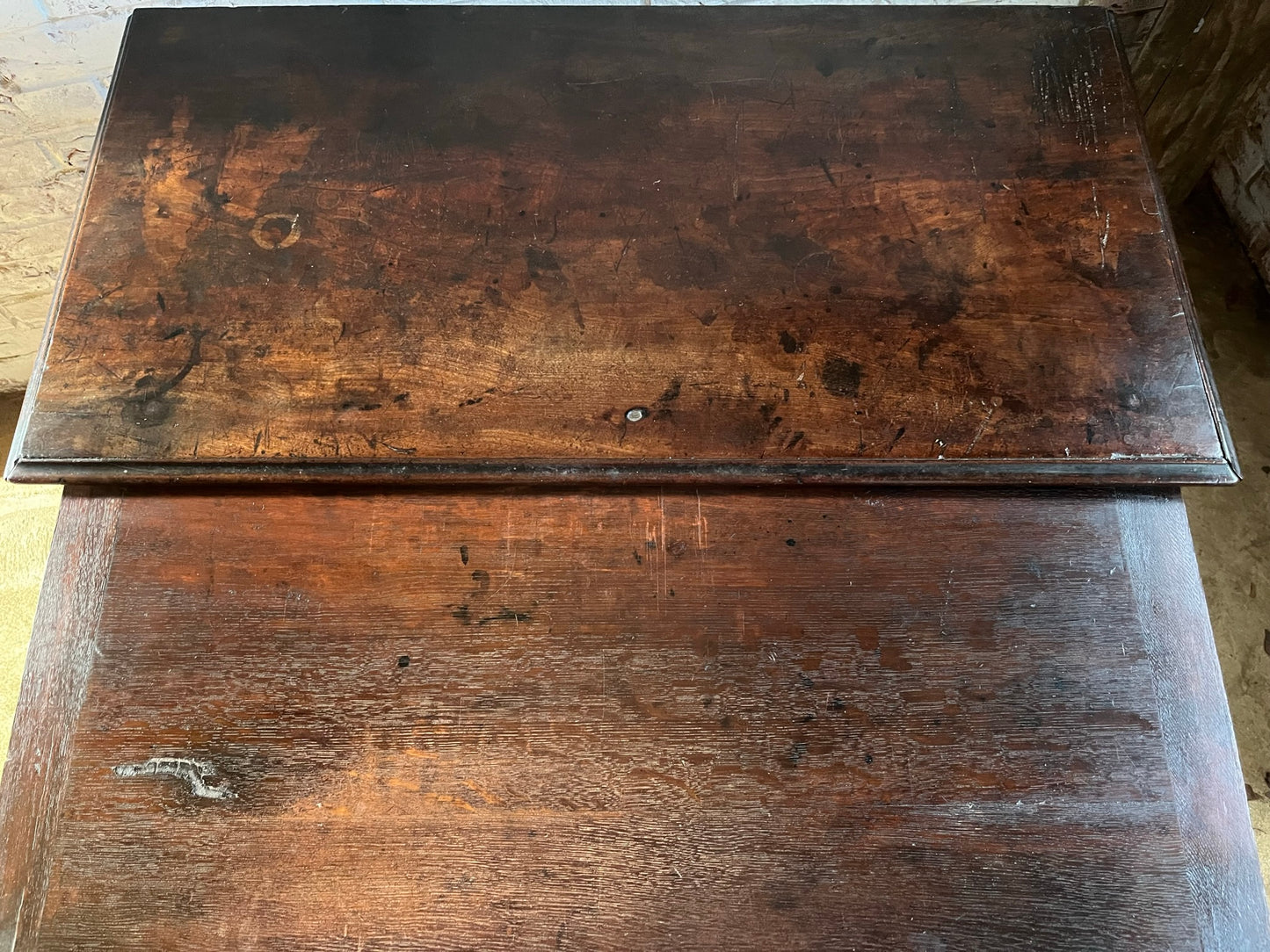 Georgian mahogany bachelor chest of drawers.