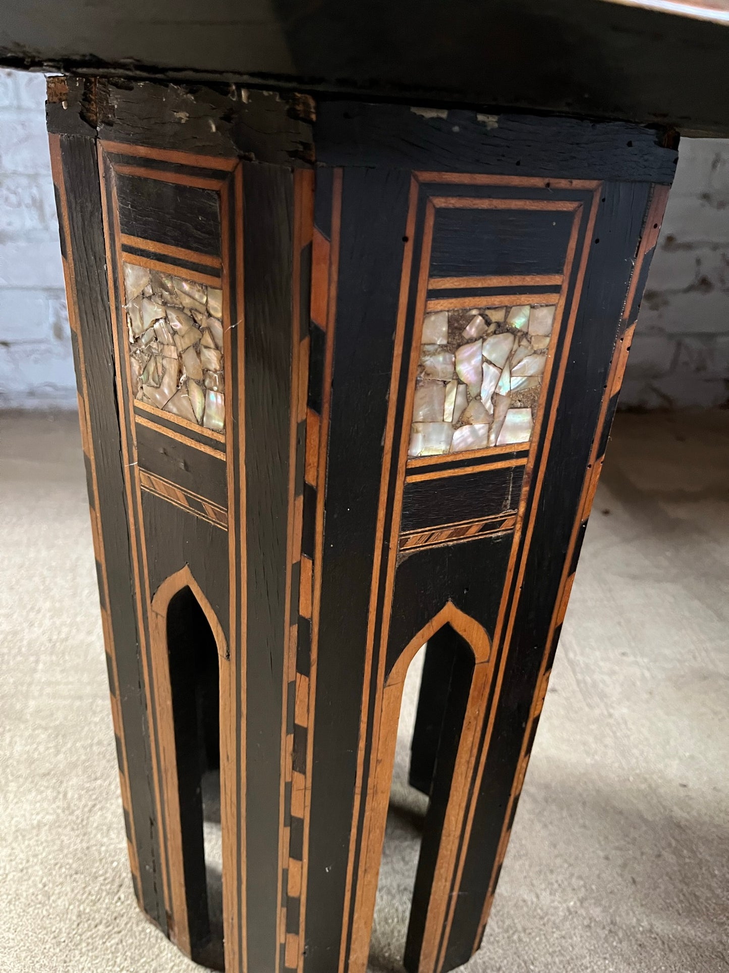 Antique Moorish occasional table, late 19th/early 20th century.
