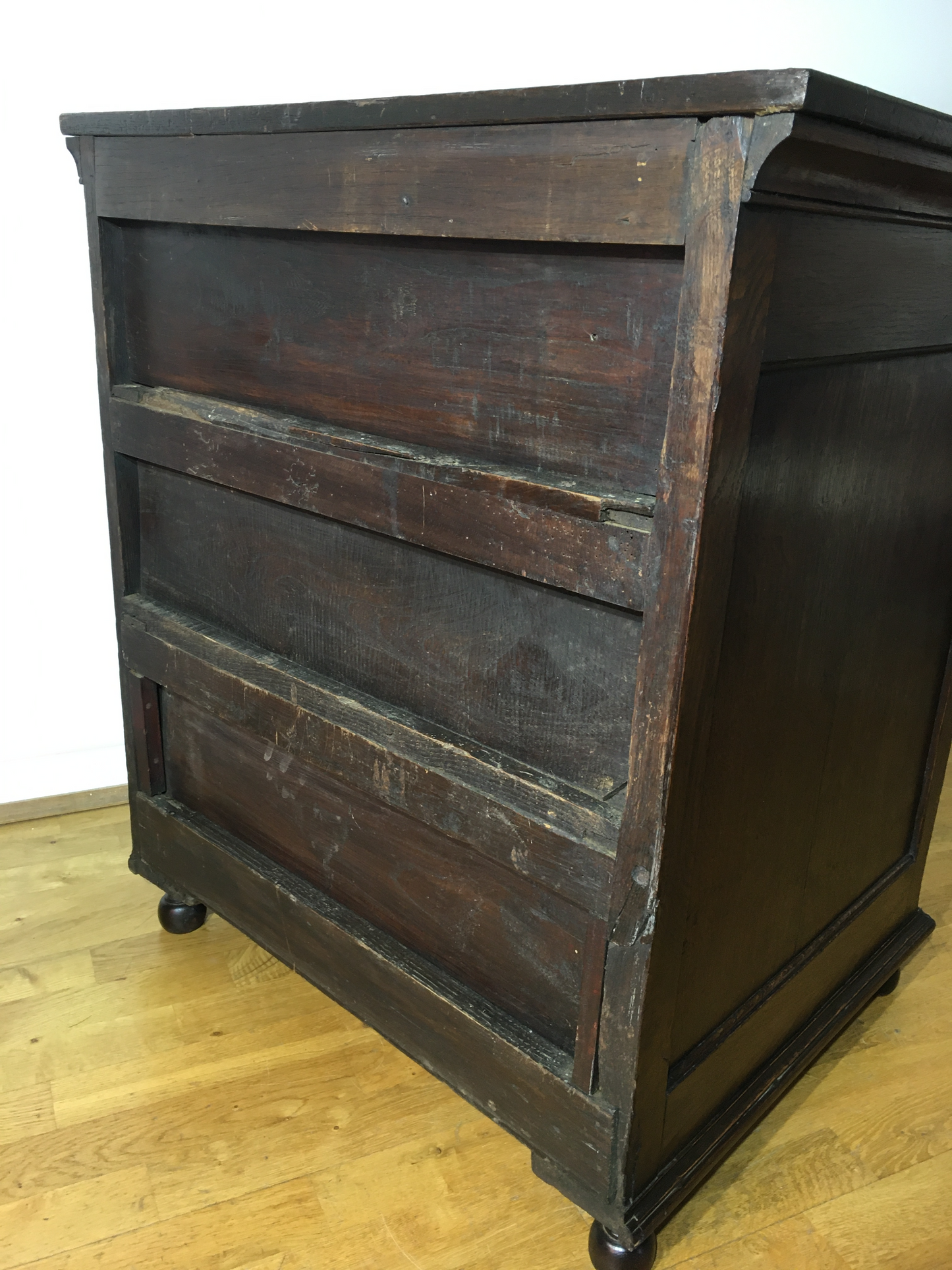 18th century oak chest of drawers