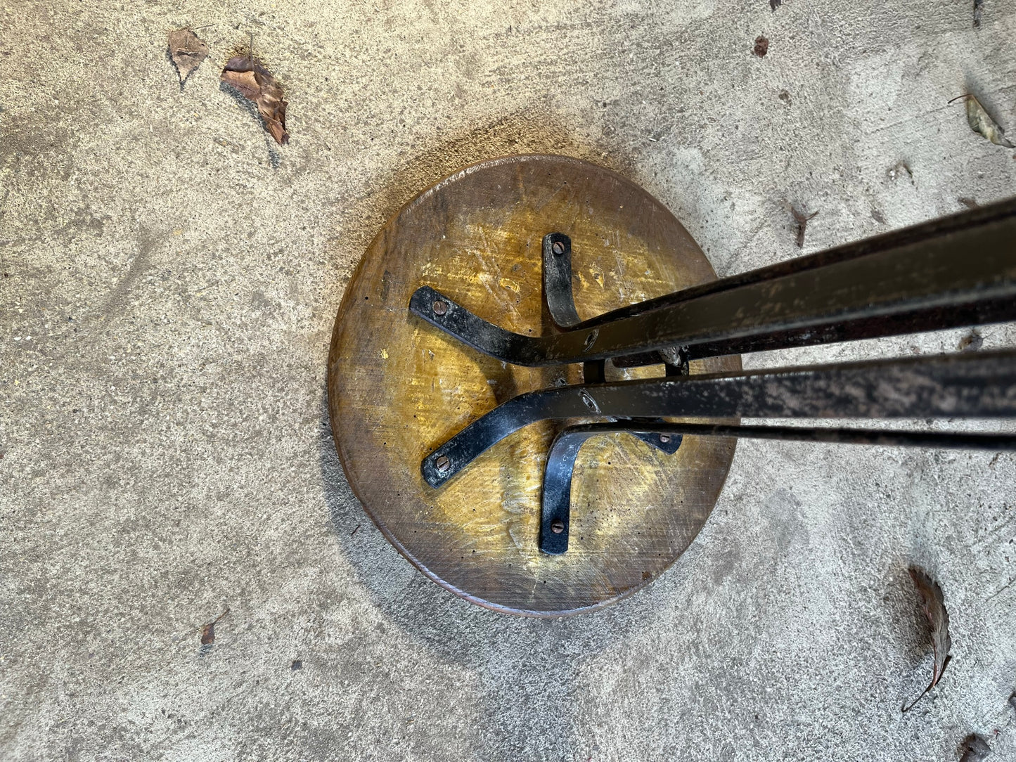 Early Rubery Owen vintage machinist 'blade' stool.