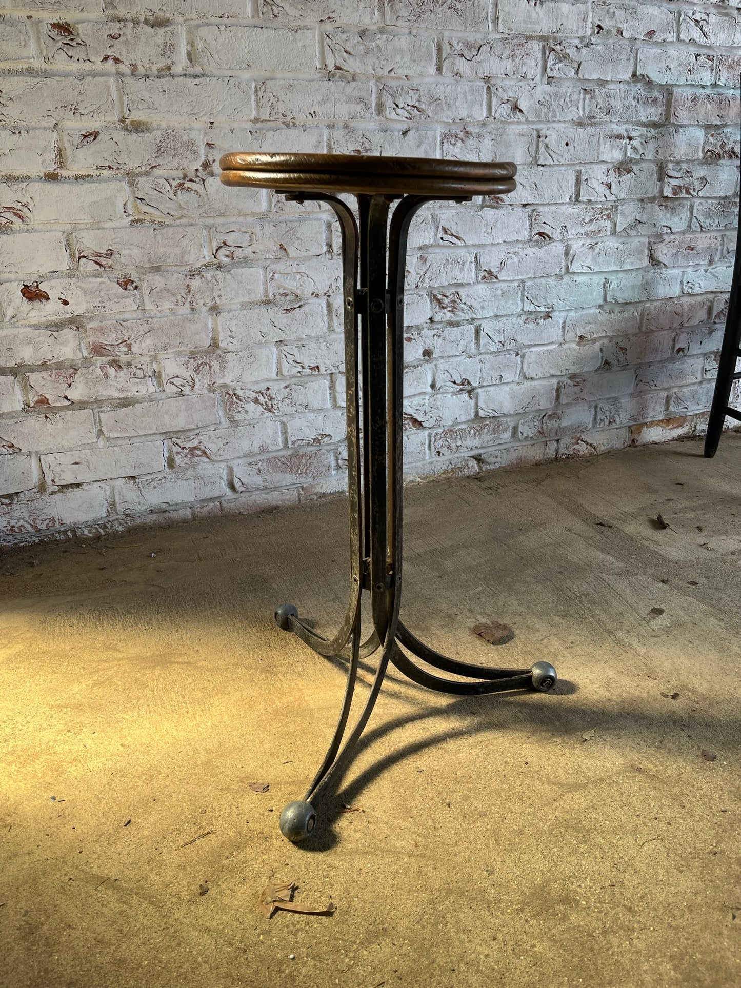 Early Rubery Owen vintage machinist 'blade' stool.